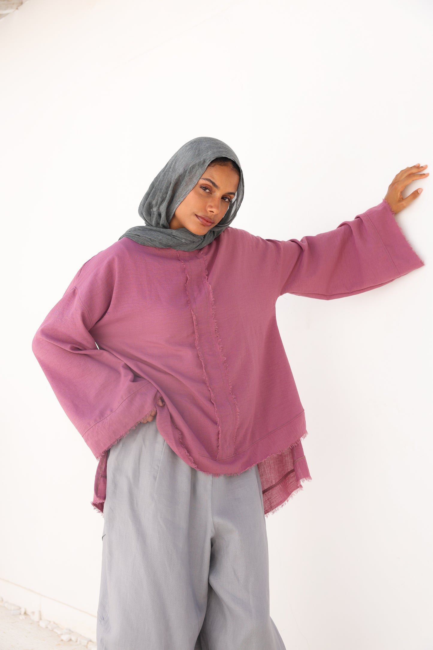 Unfinished Bell Sleeves Linen Top in Mulberry