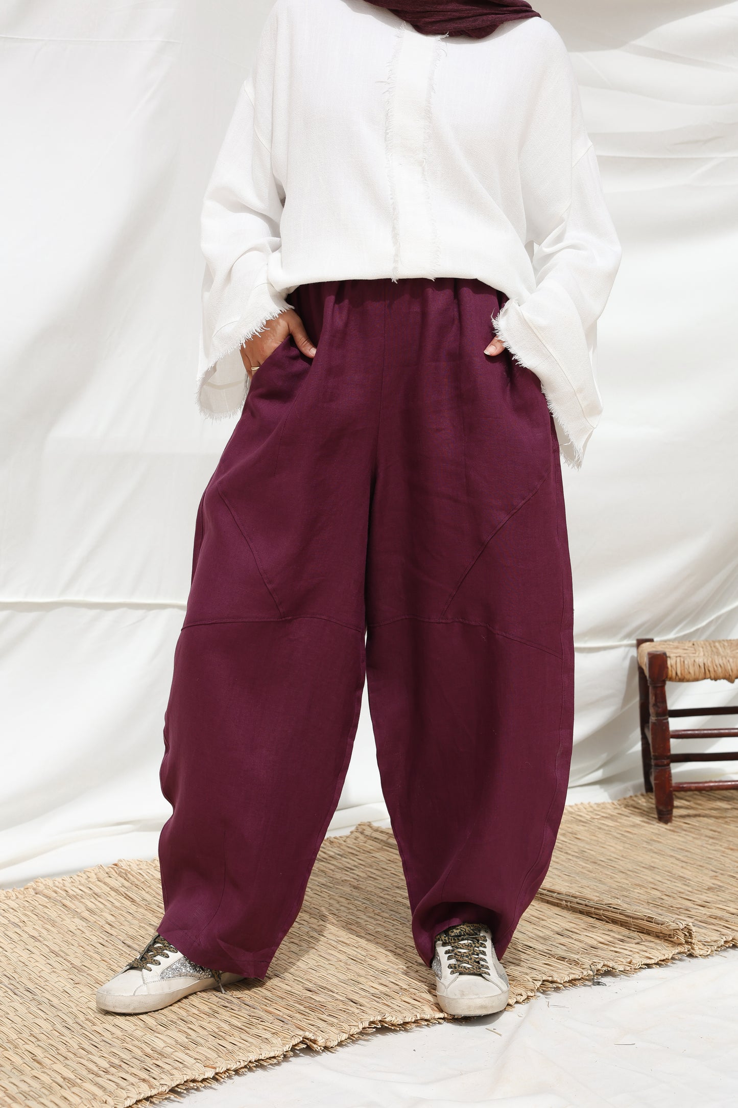 Barrel-leg Linen Pants in Mulberry