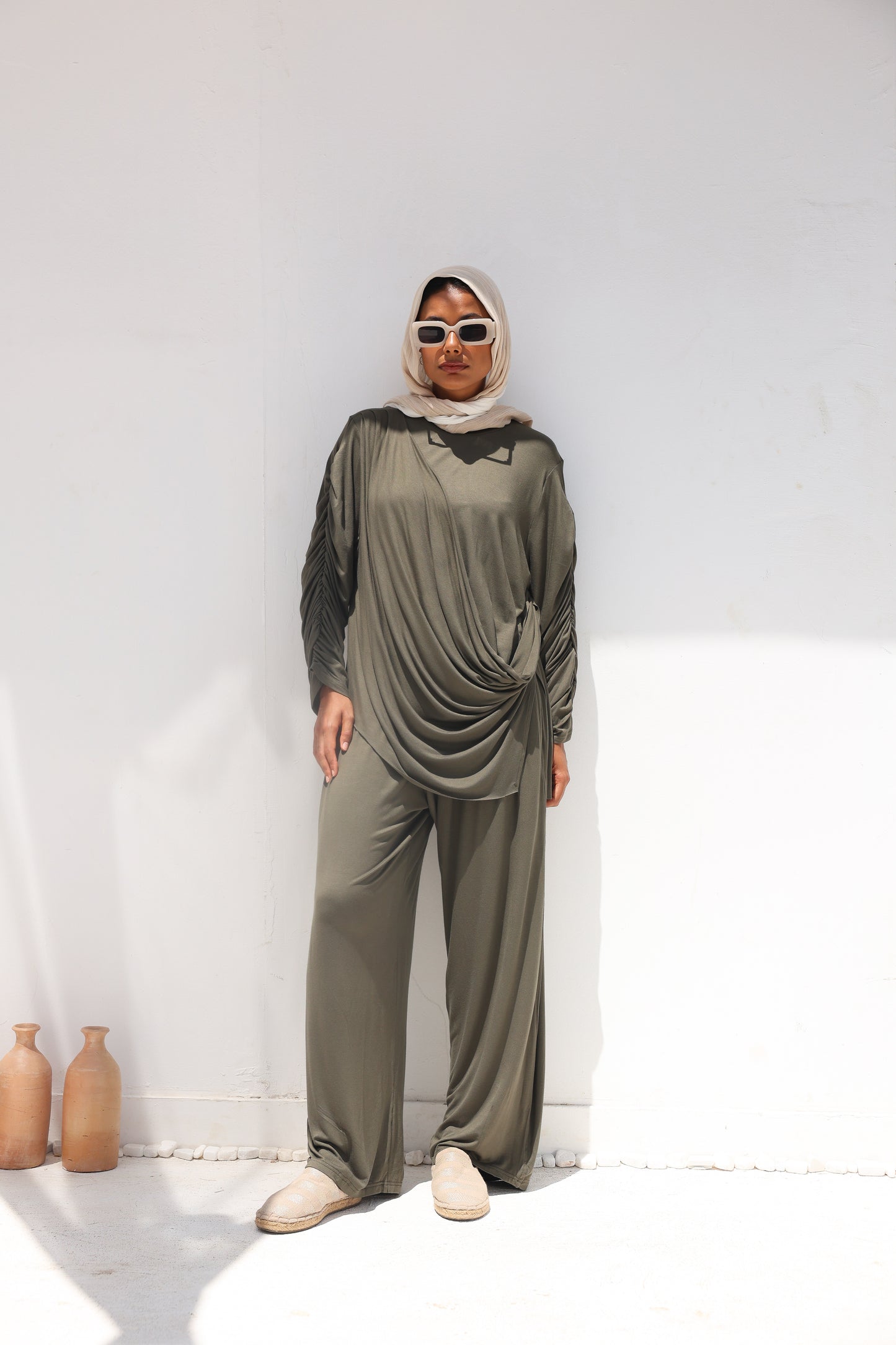 Side Drapeé Cotton Set in Olive