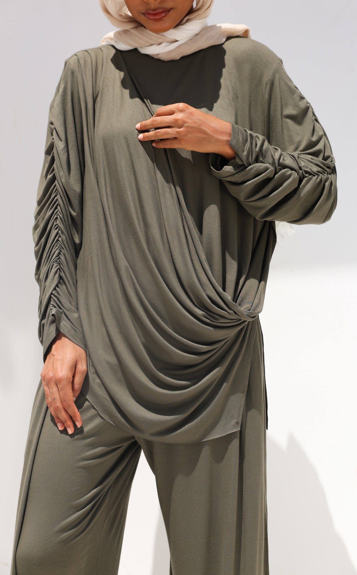 Side Drapeé Cotton Set in Olive