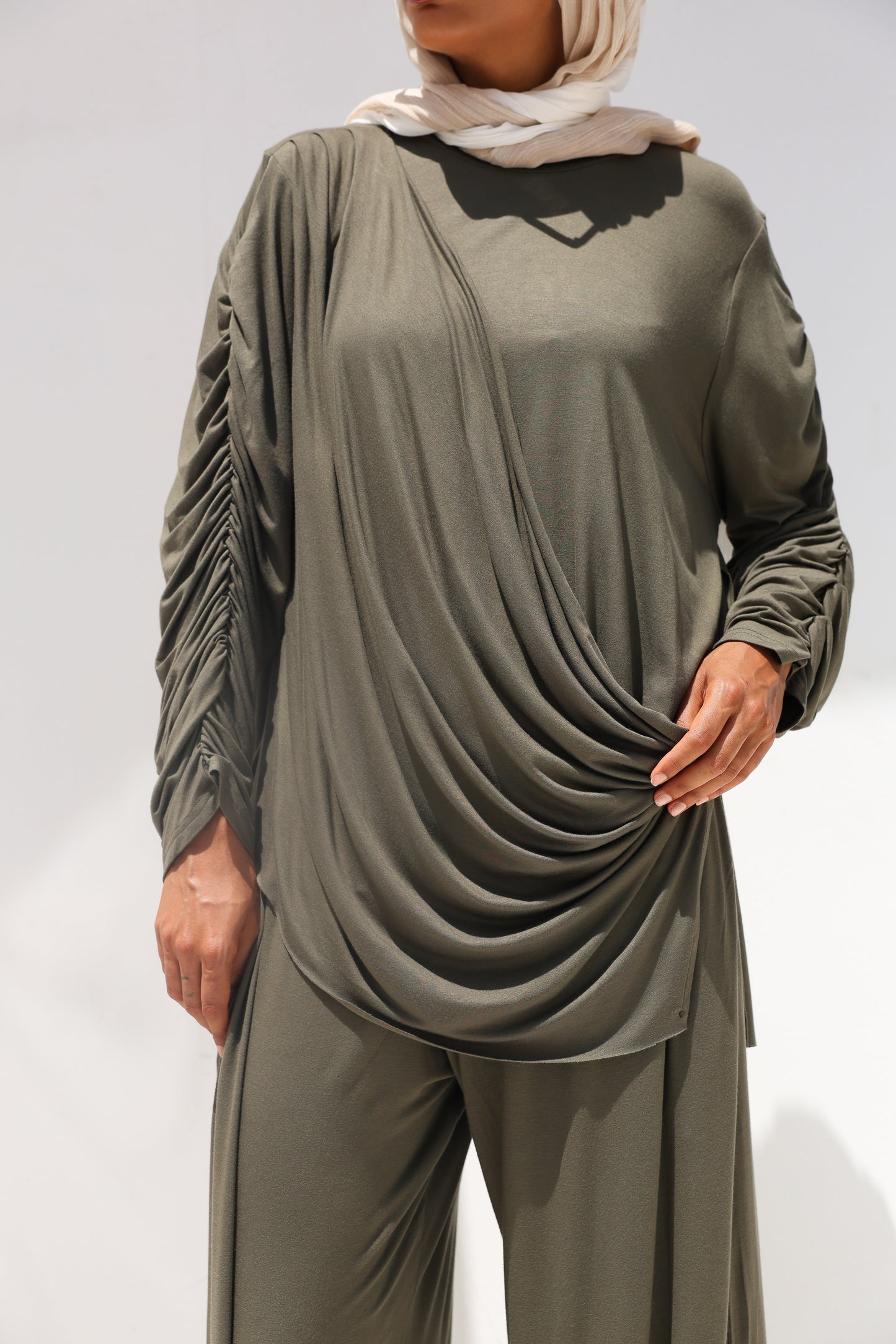 Side Drapeé Cotton Set in Olive