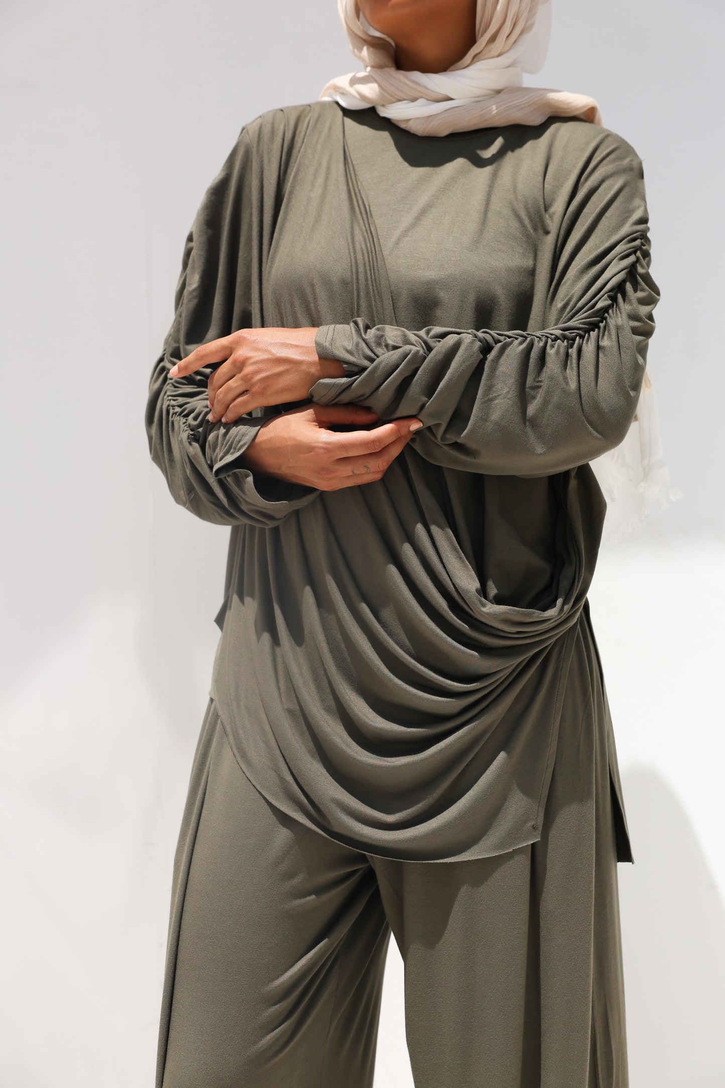 Side Drapeé Cotton Set in Olive