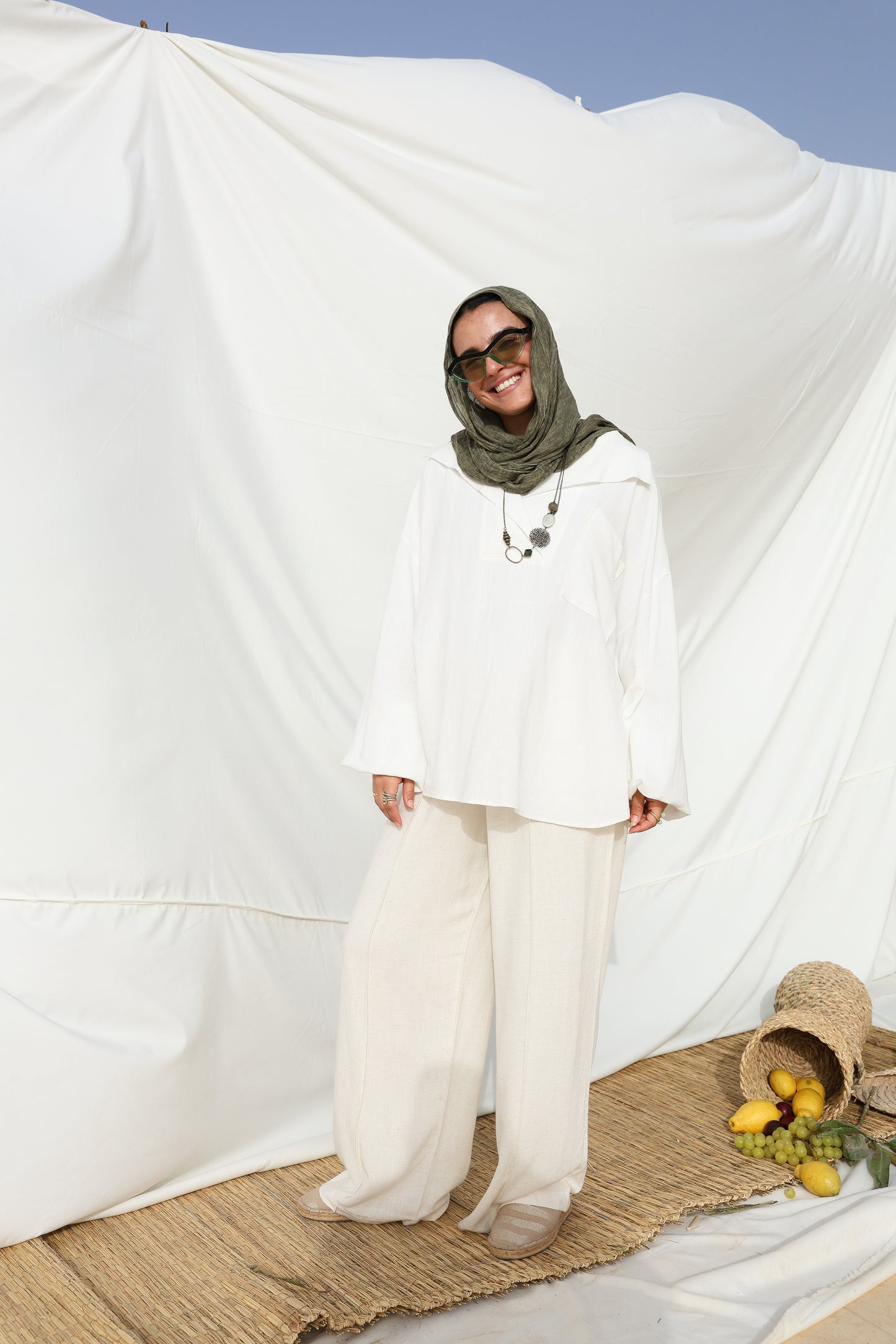 Collar Puffy Sleeves Linen Top in White