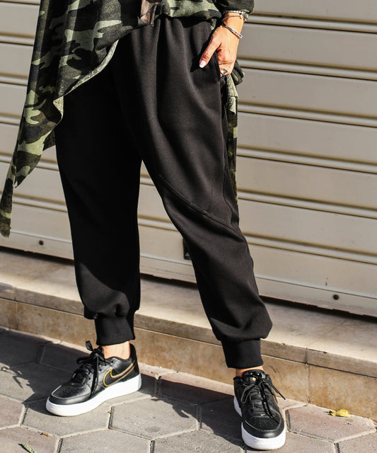 Relaxed Joggers pants in Black