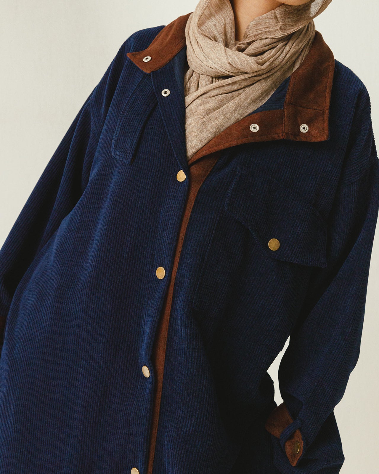 Bicolor Velvet Long Shirt in Navy