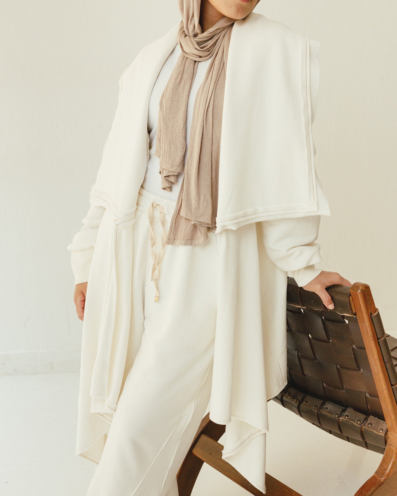 Cozy Flowy Reversible Cardigan Set in Off White