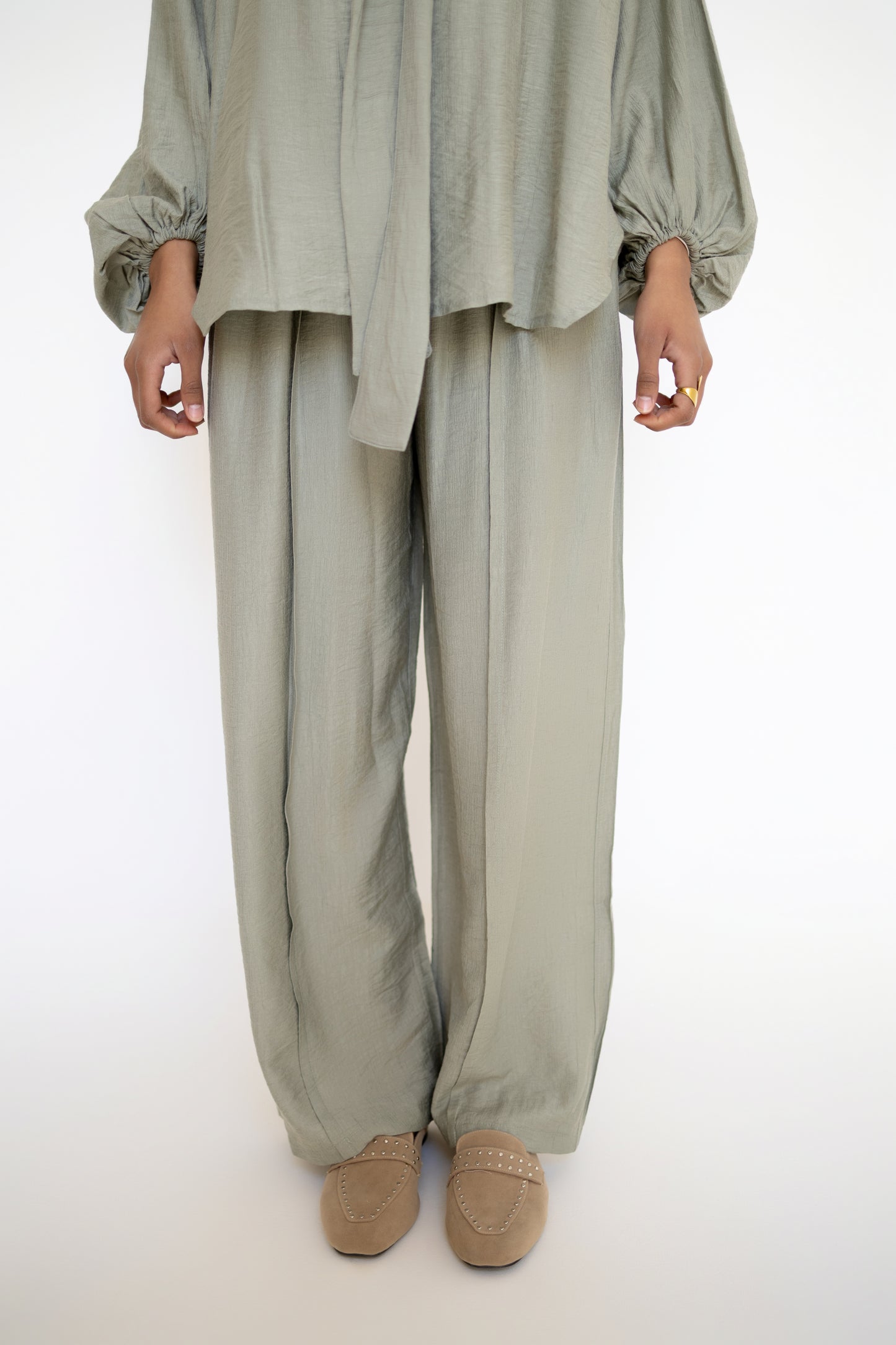 Breeze Set in Olive