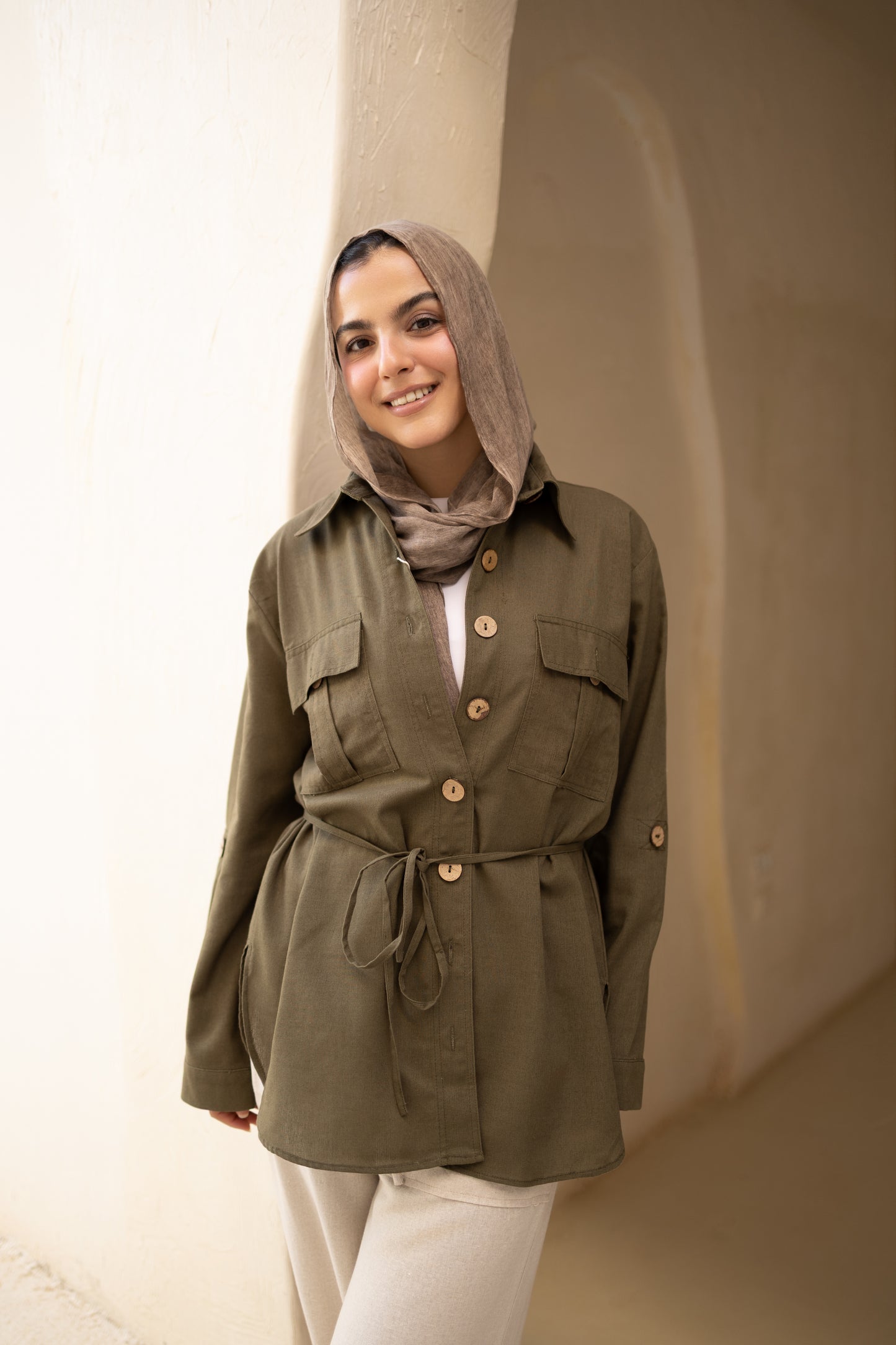 Linen Pockets Shirt in Olive
