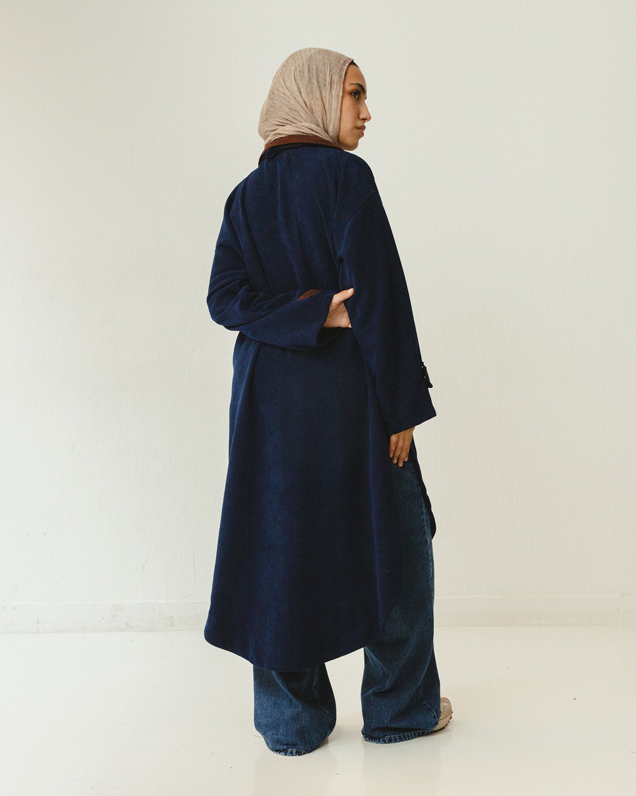 Bicolor Velvet Long Shirt in Navy
