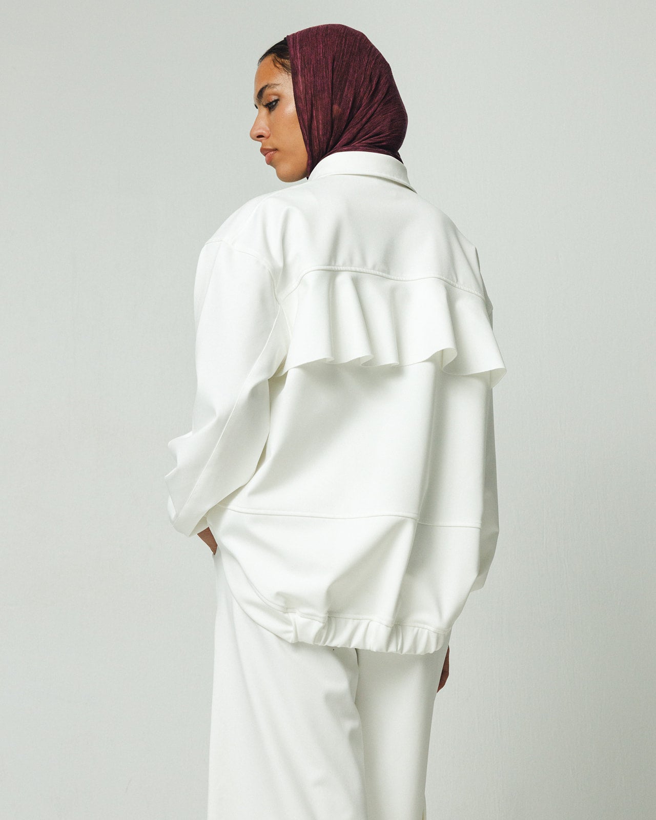 Sport Back Ruffles Set in Off White