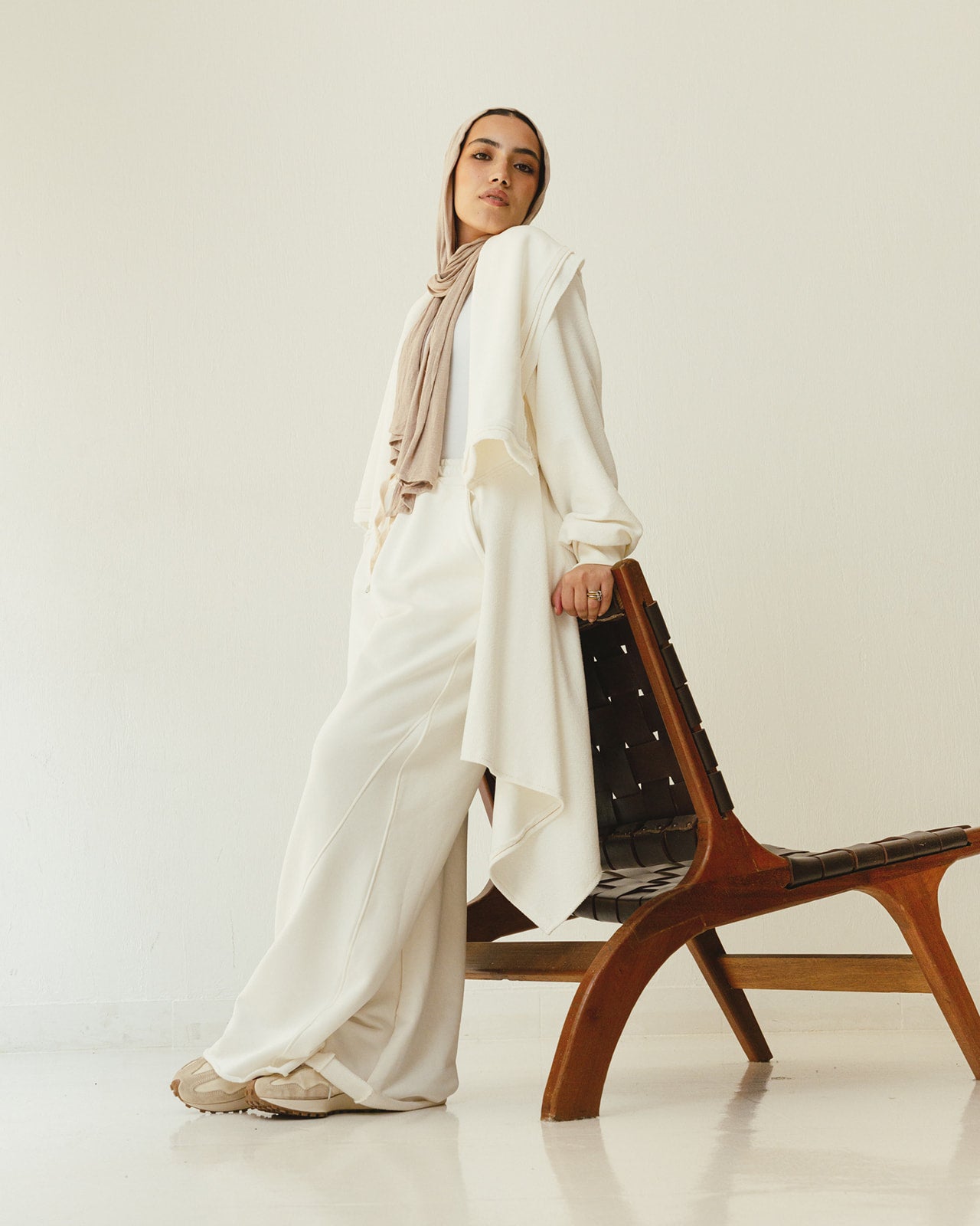 Cozy Flowy Reversible Cardigan Set in Off White