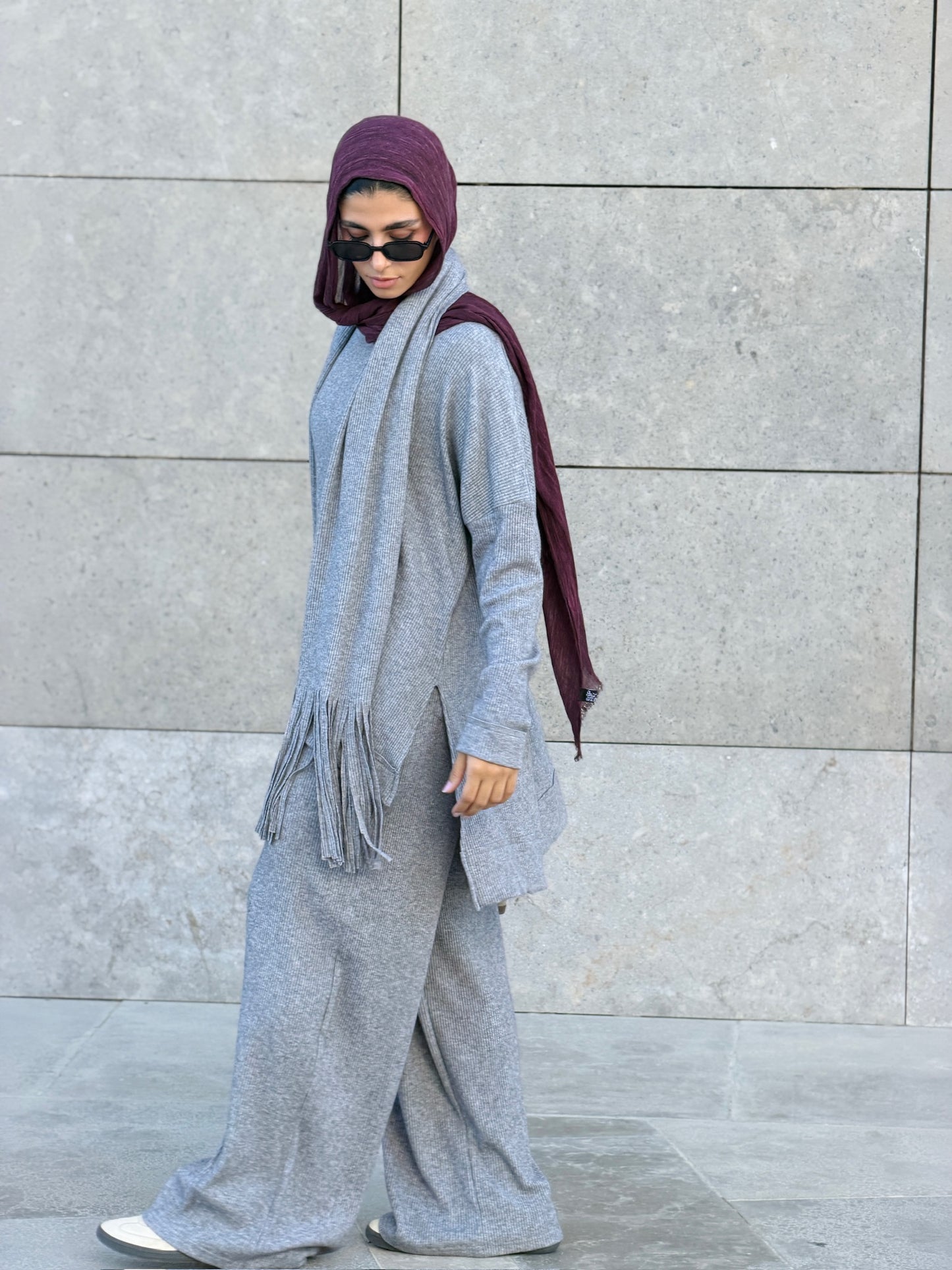 Cozy Fringes Scarf Knit Set in Grey