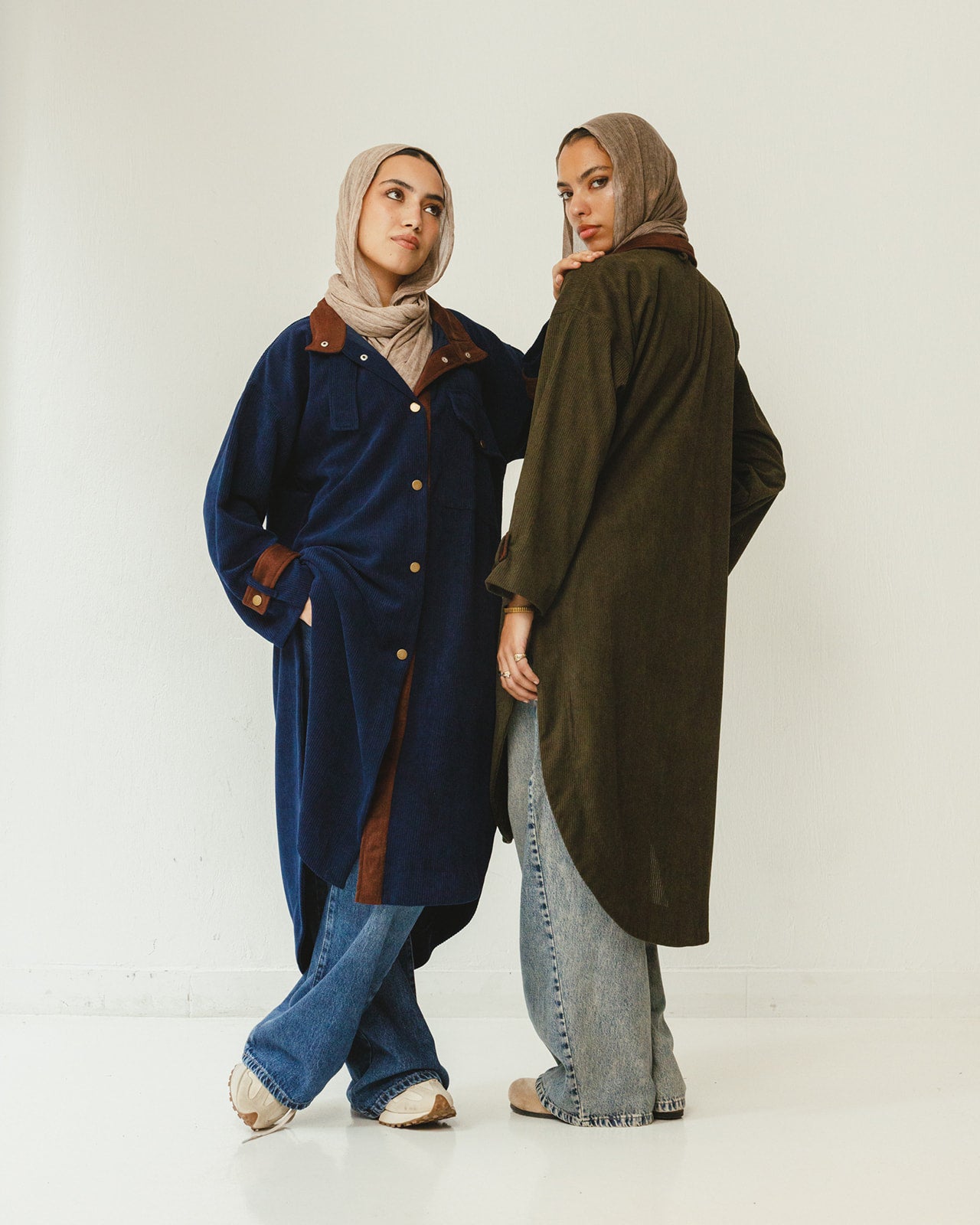 Bicolor Velvet Long Shirt in Olive