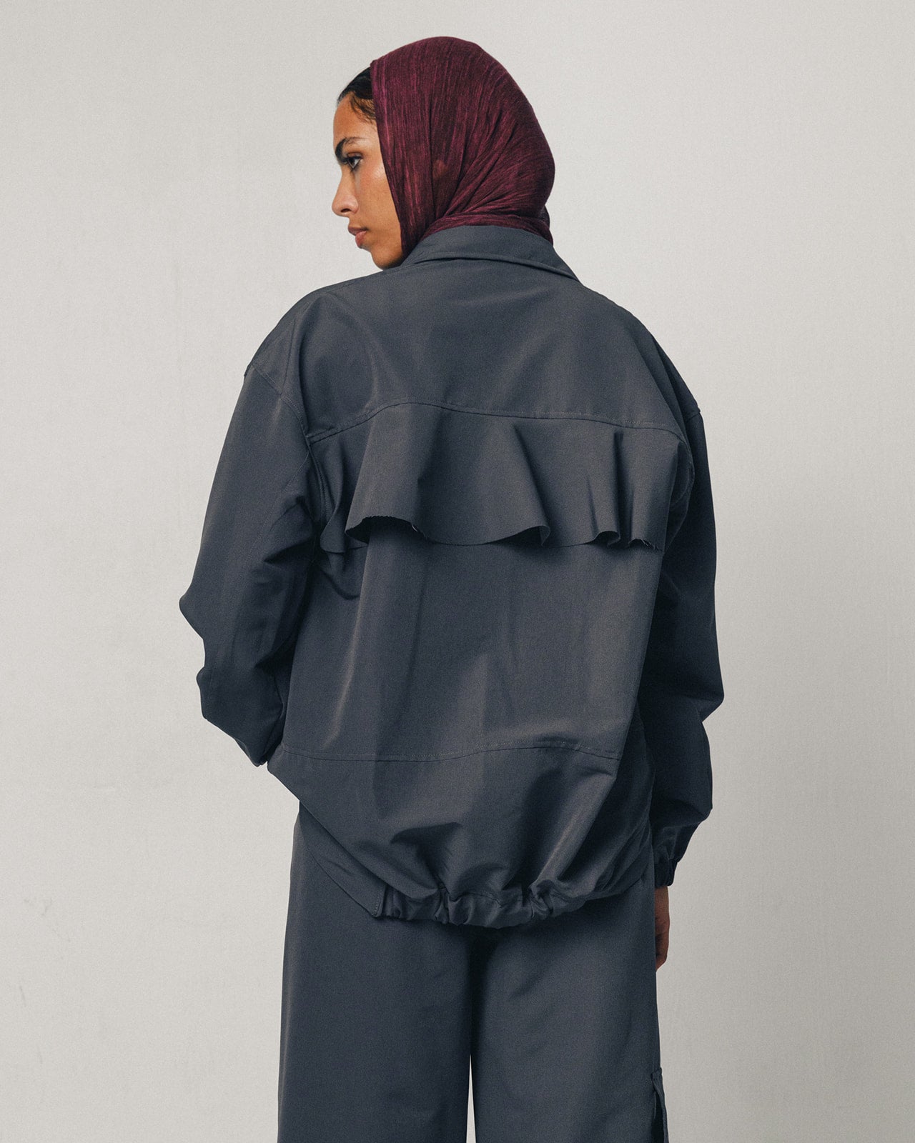 Back Ruffles Sports Set in Grey