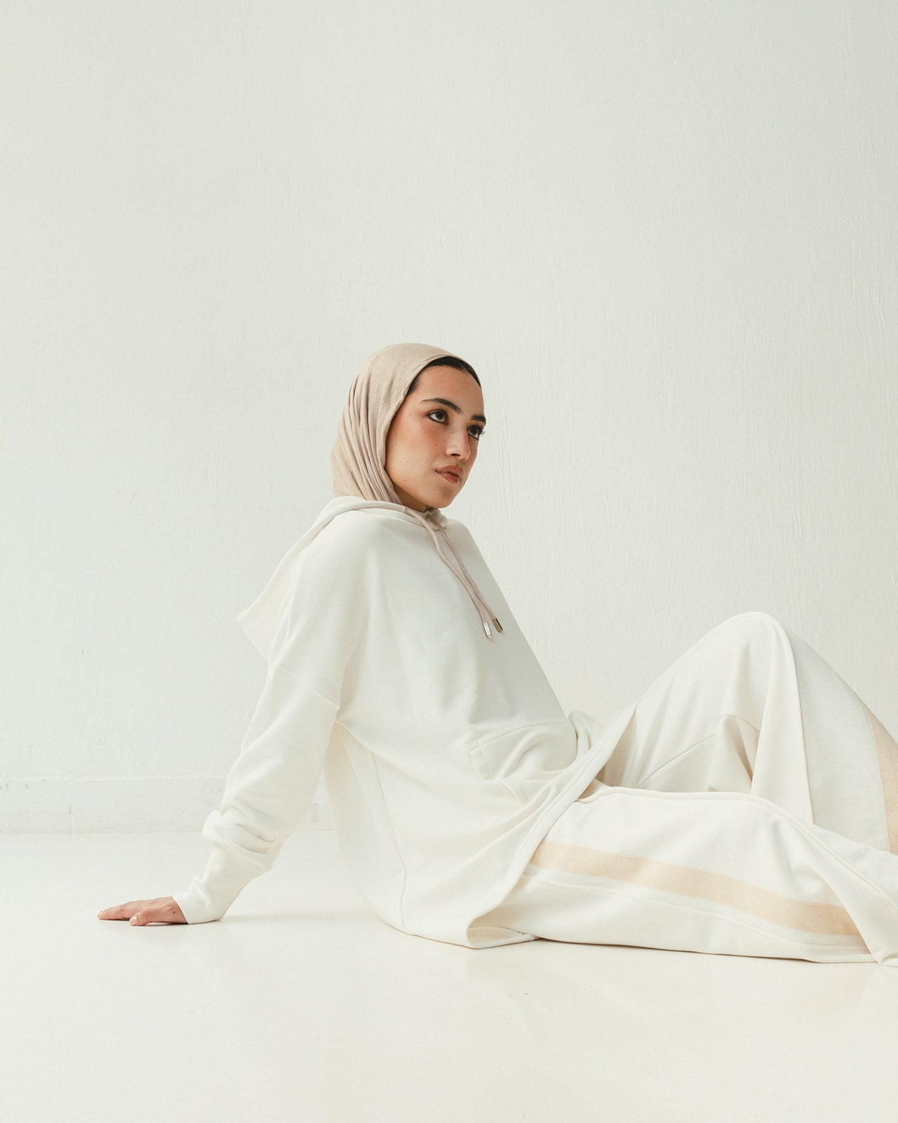 Tracksuit Hoodie Set in Off White