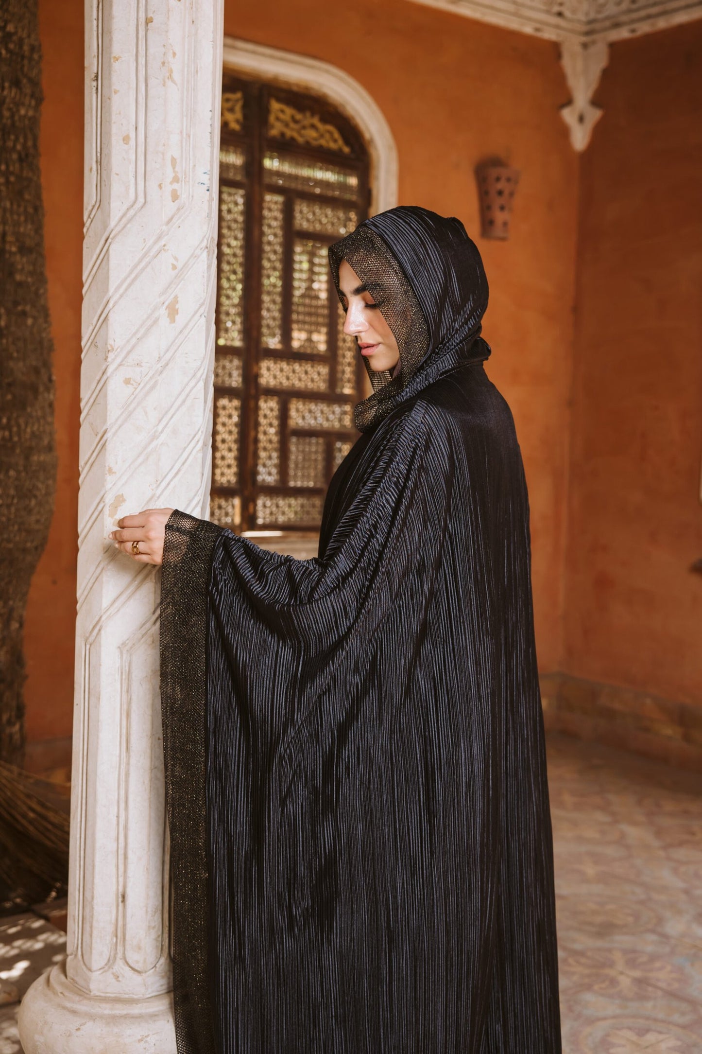 Net Plisse butterfly Abaya