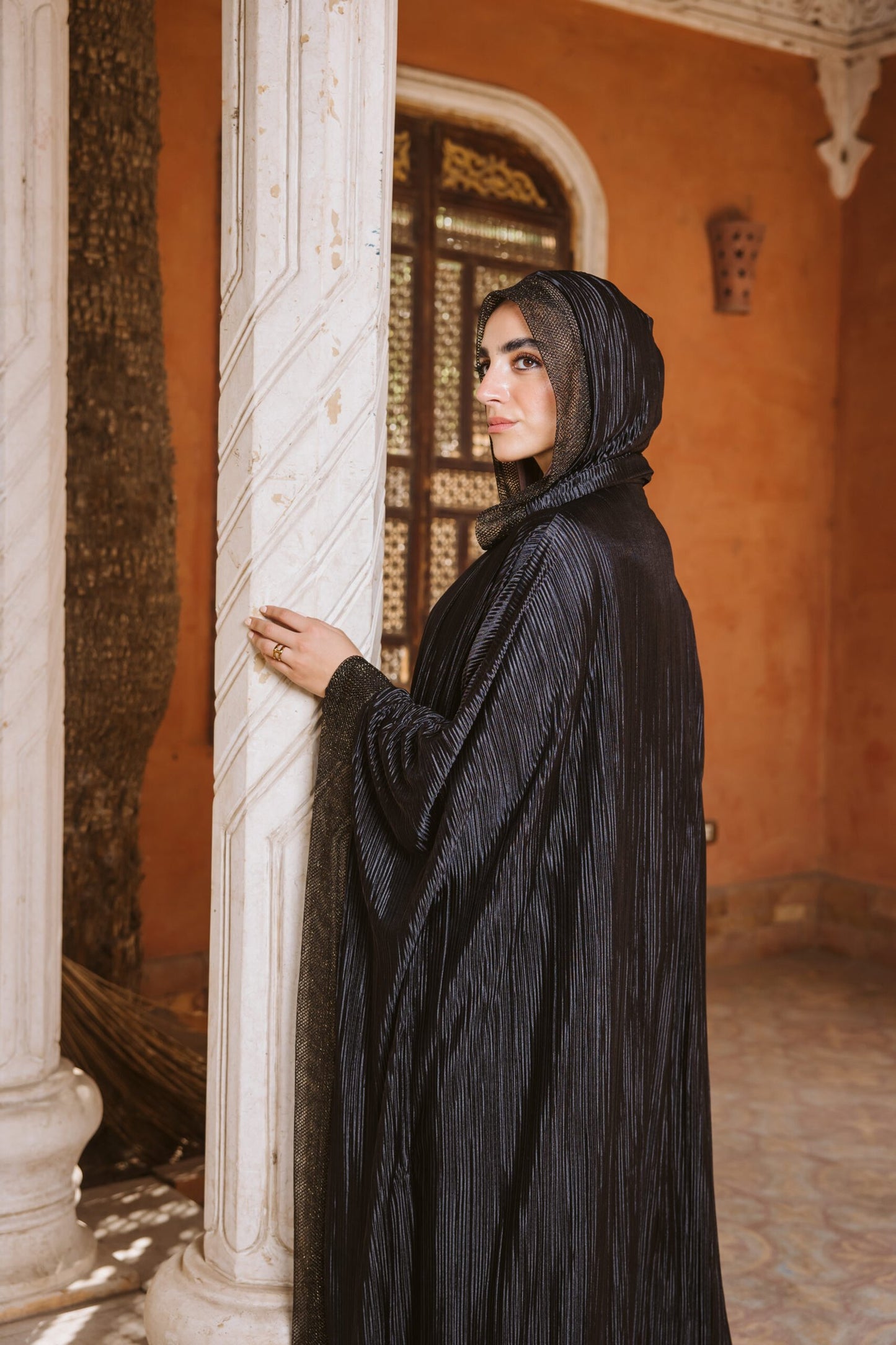 Net Plisse butterfly Abaya