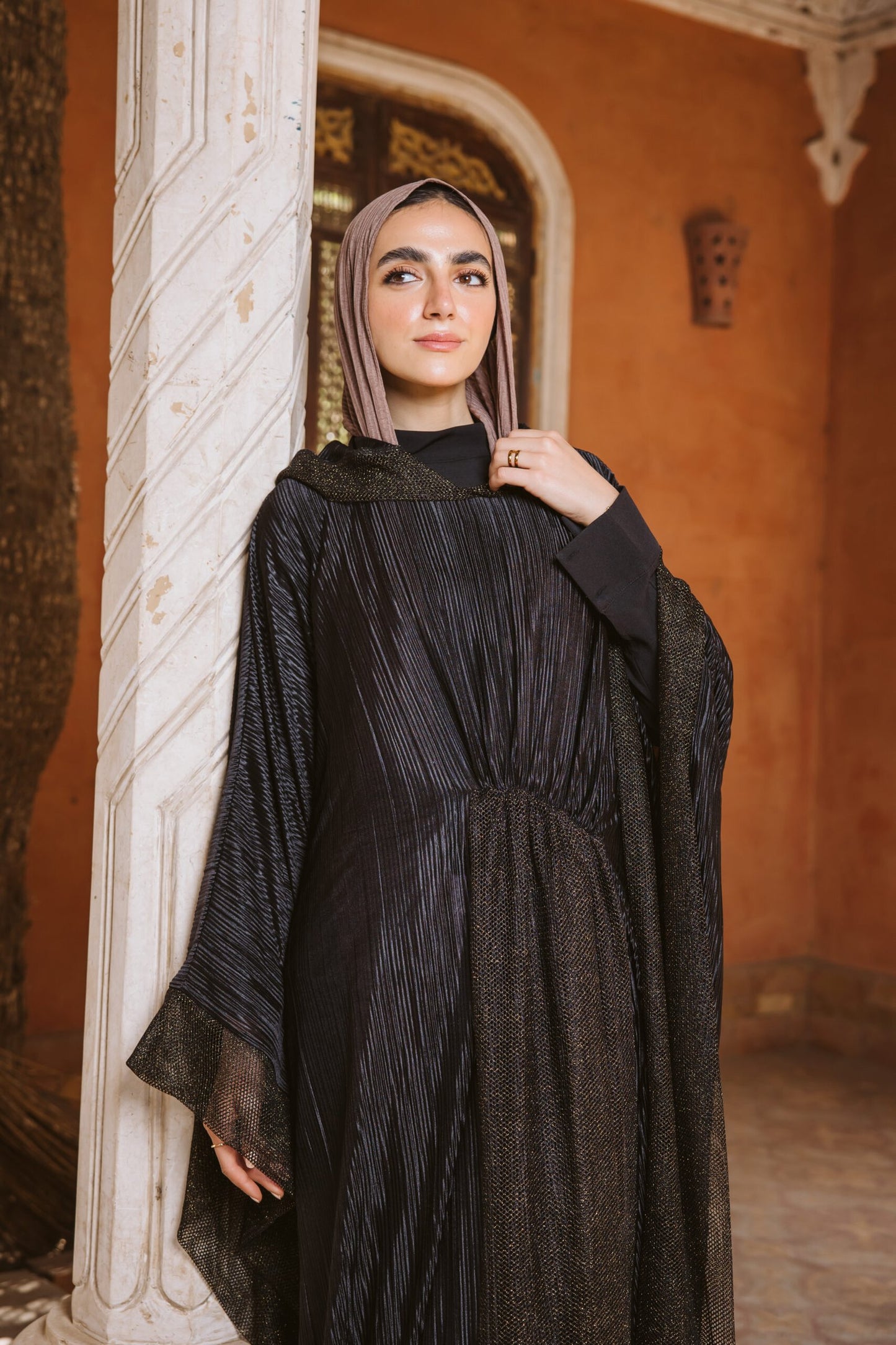 Net Plisse butterfly Abaya