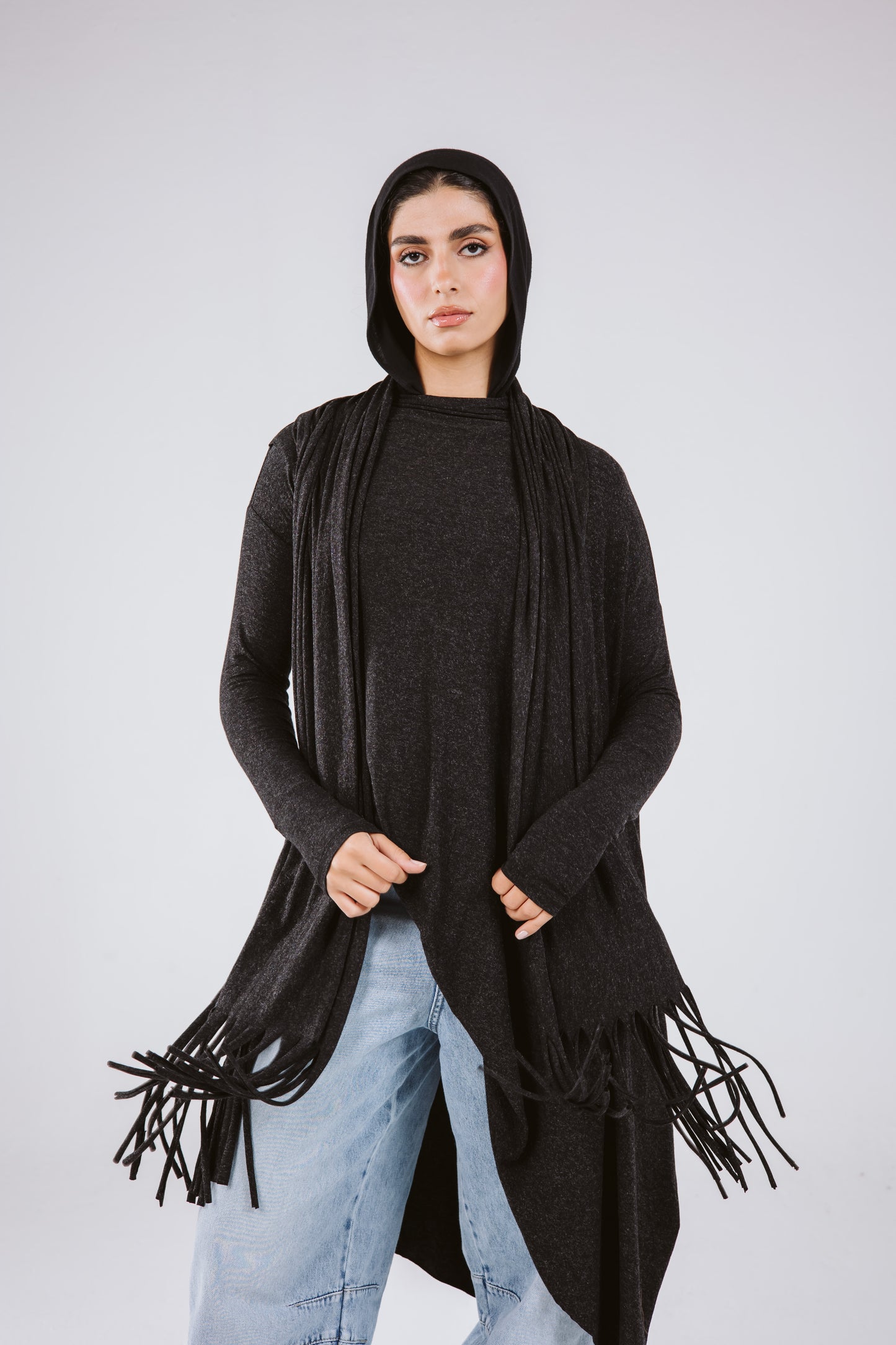 Waves Top with Fringes Scarf in Black