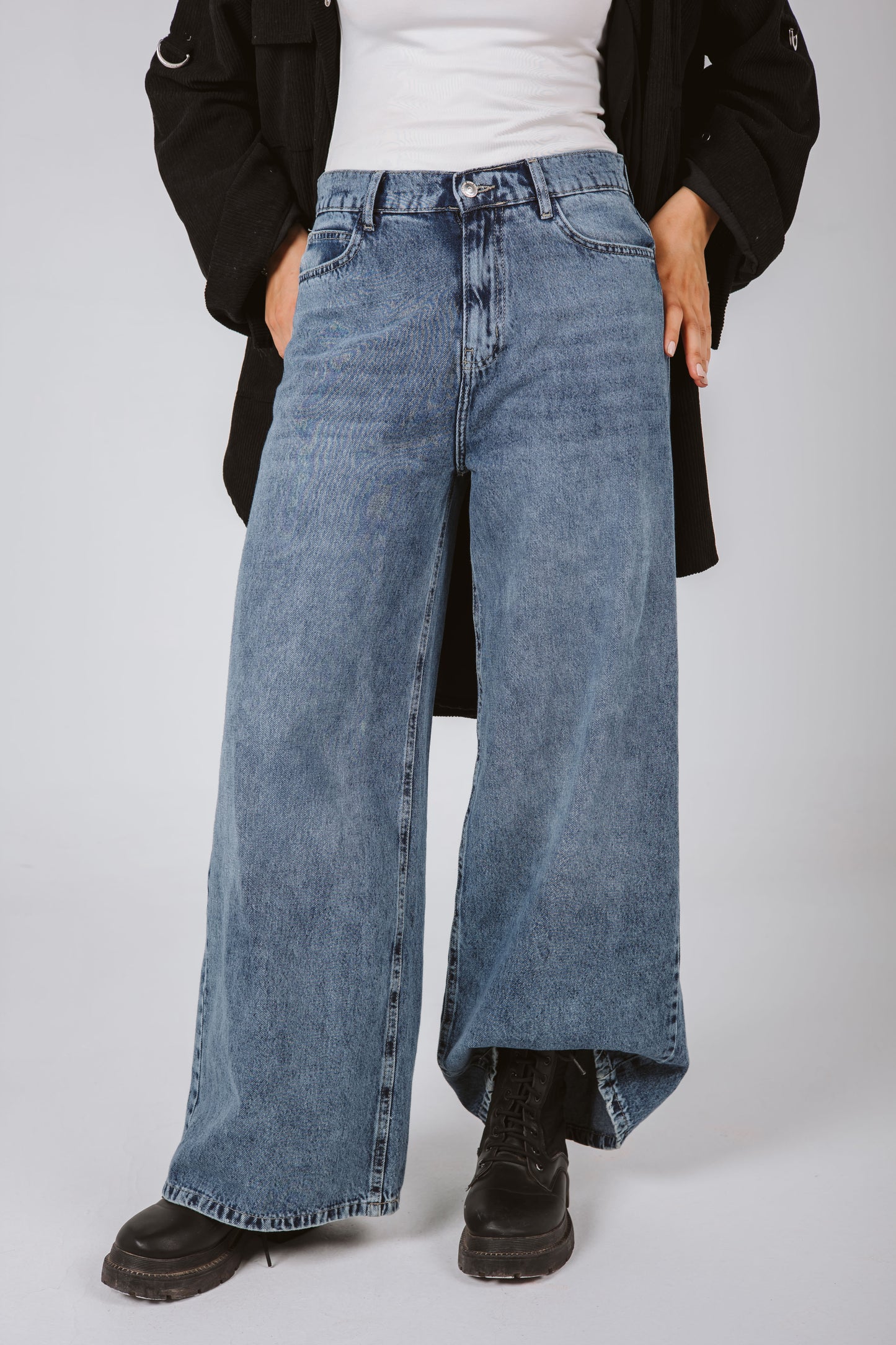 Wide Leg Denim Pants in dark Blue