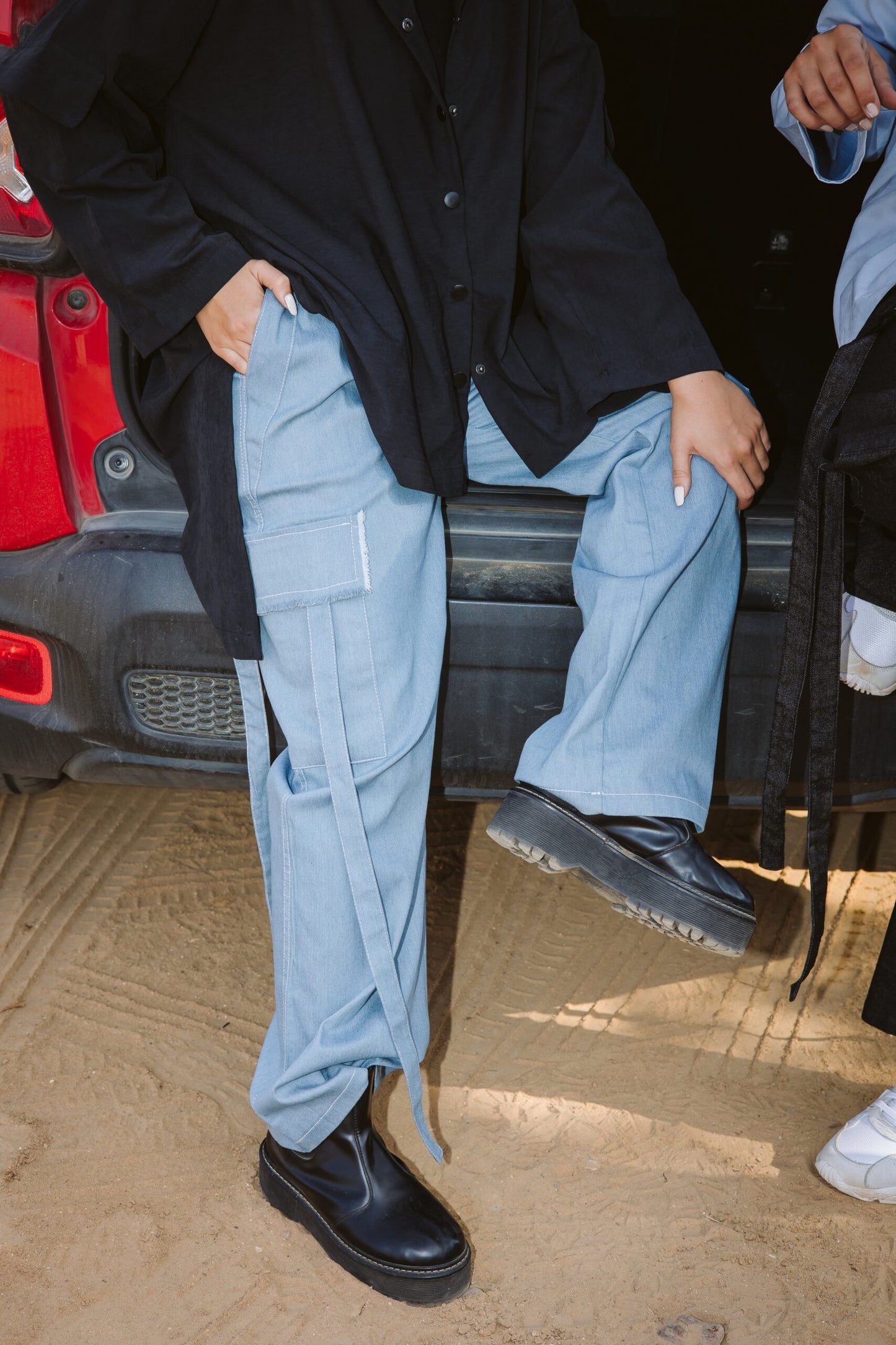 Cargo denim pants in blue