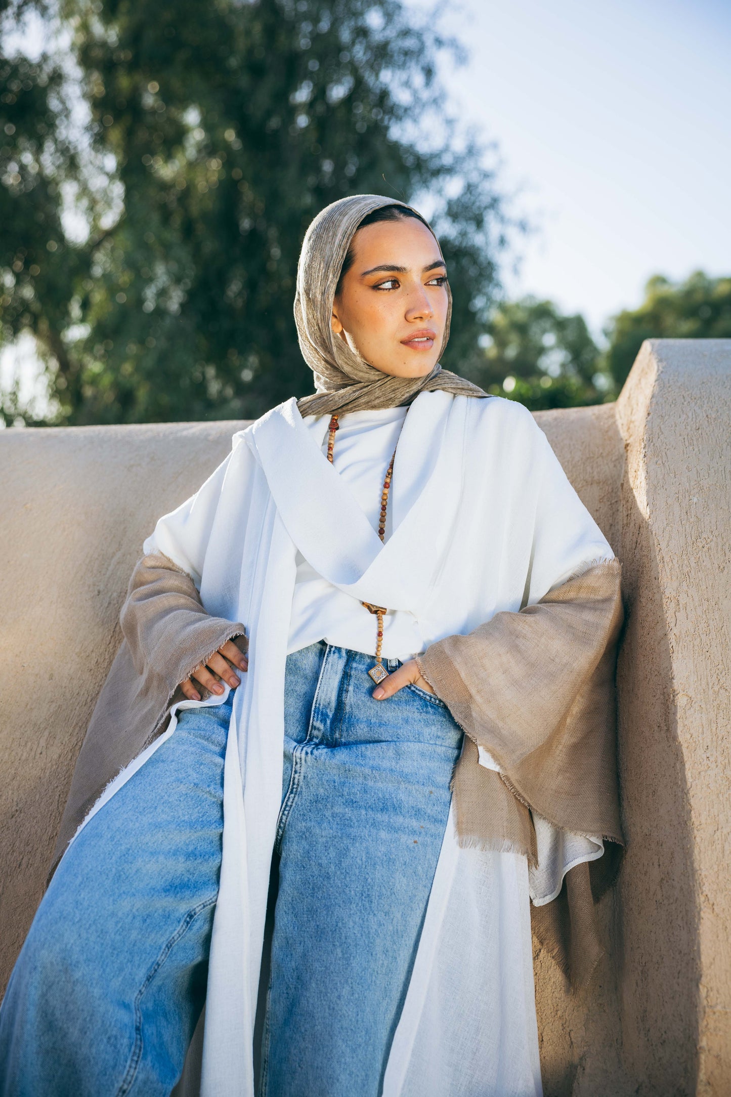 Sabeya Linen Kaftan in White