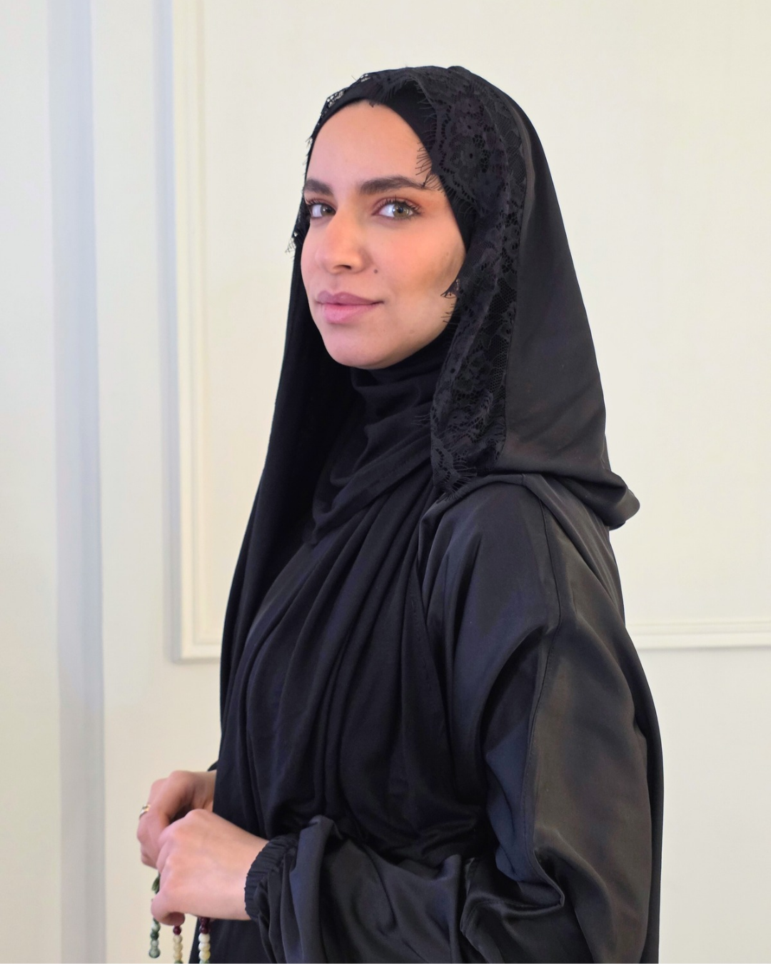 Signature Lace Isdal in Black