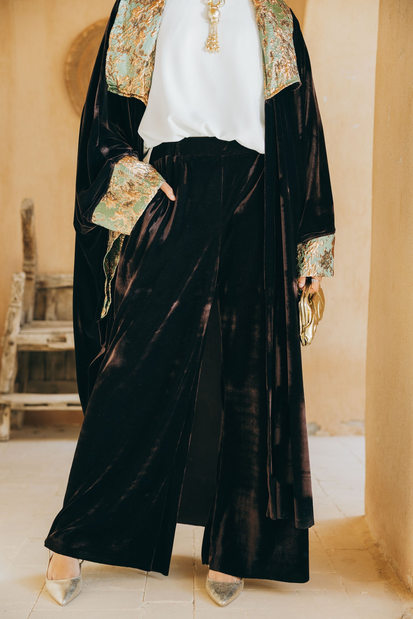 Dayee Kaftan in Brown