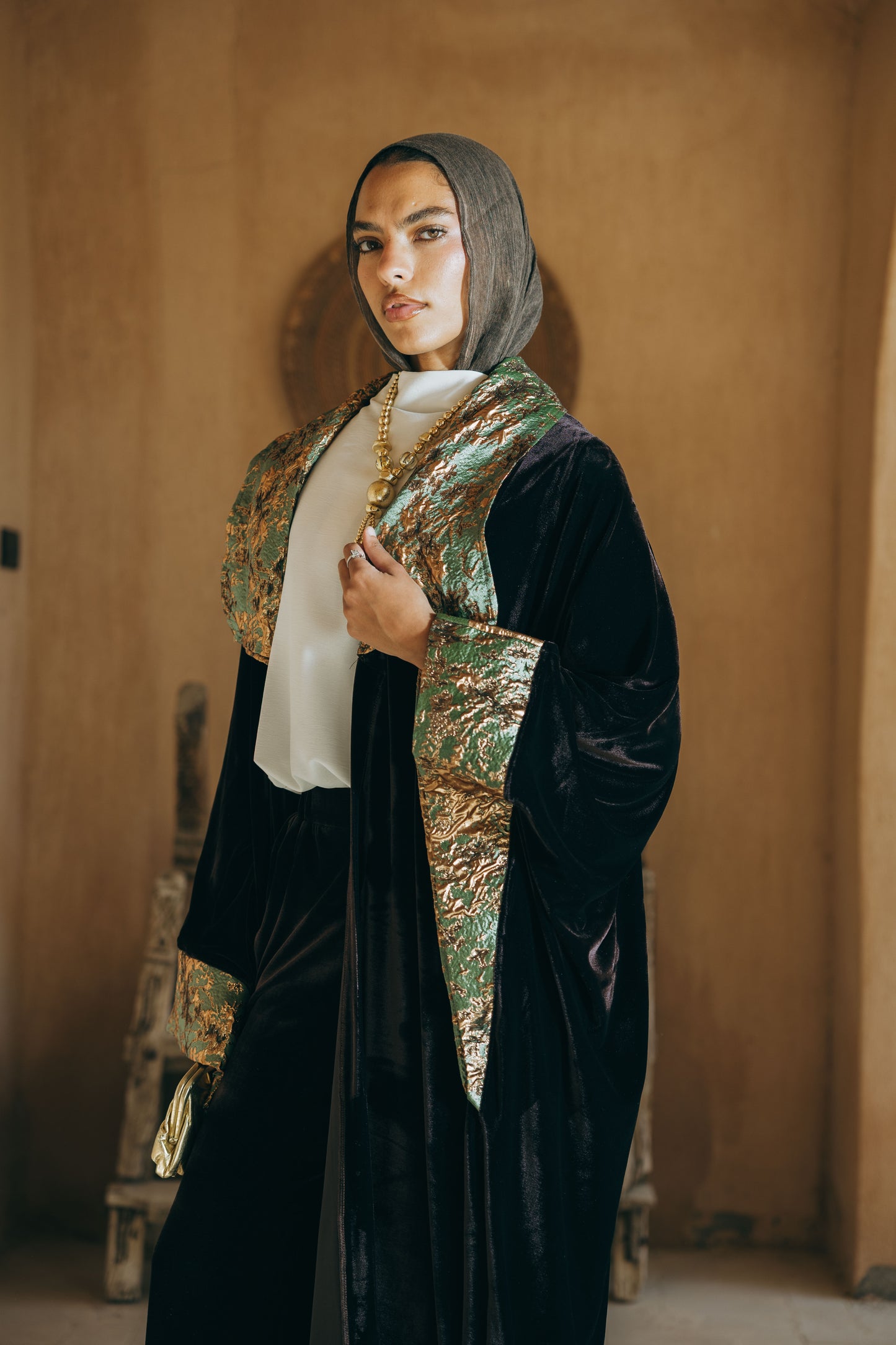 Dayee Kaftan in Brown