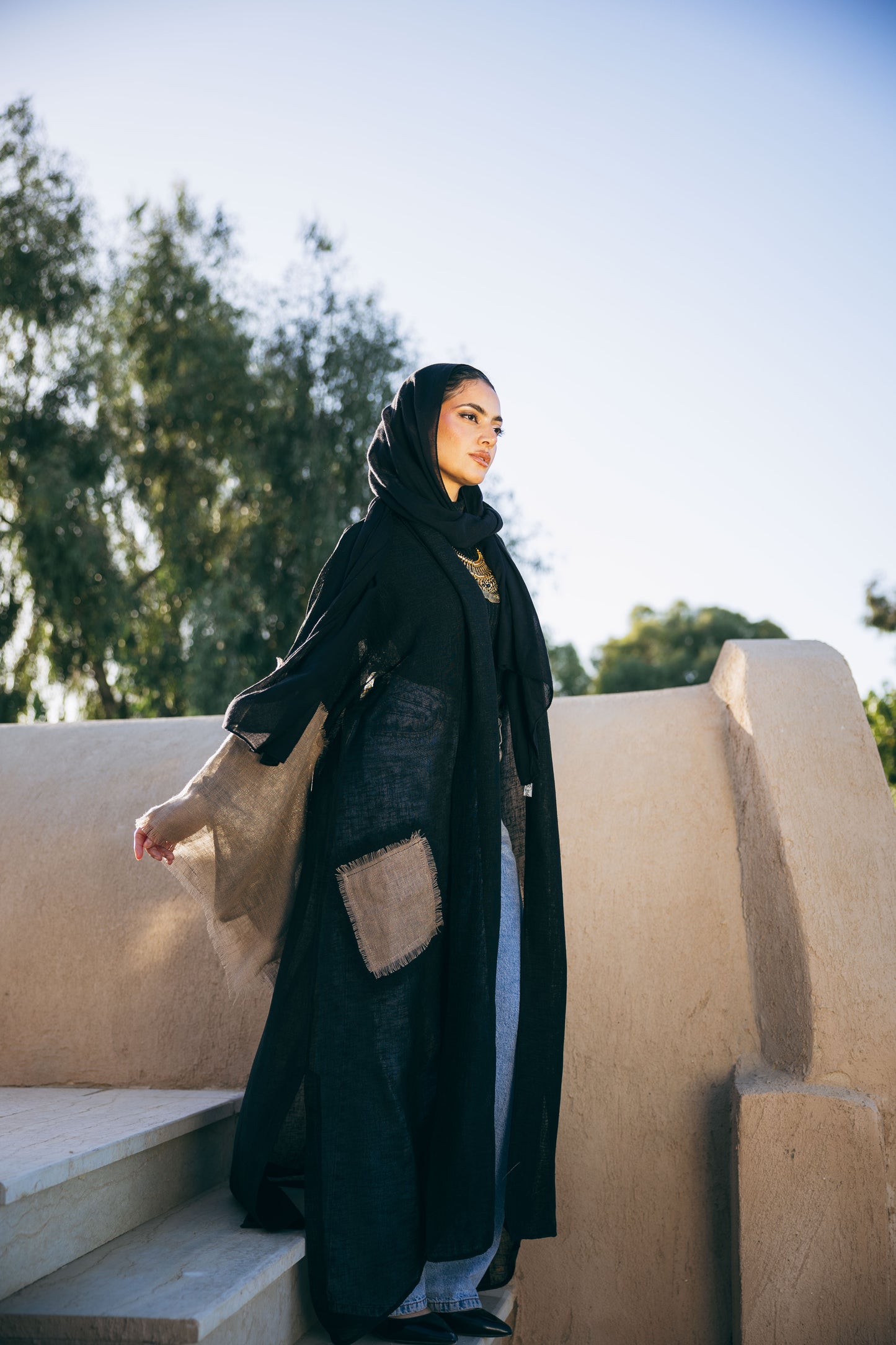 Sabeya Linen Kaftan in Black
