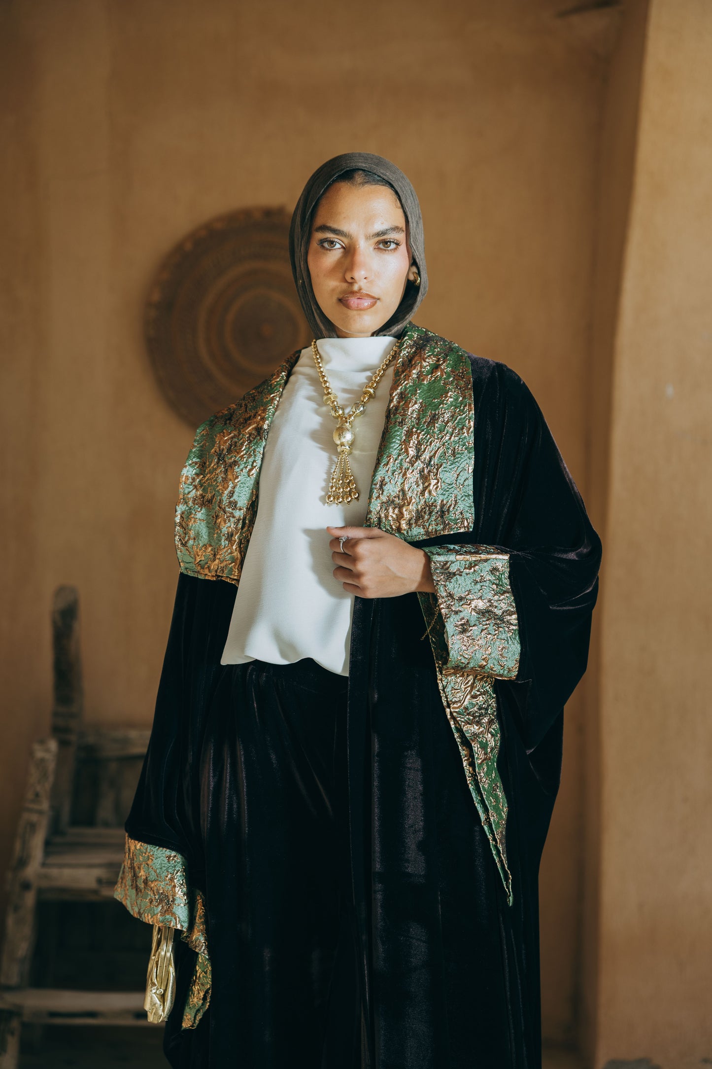 Dayee Kaftan in Brown