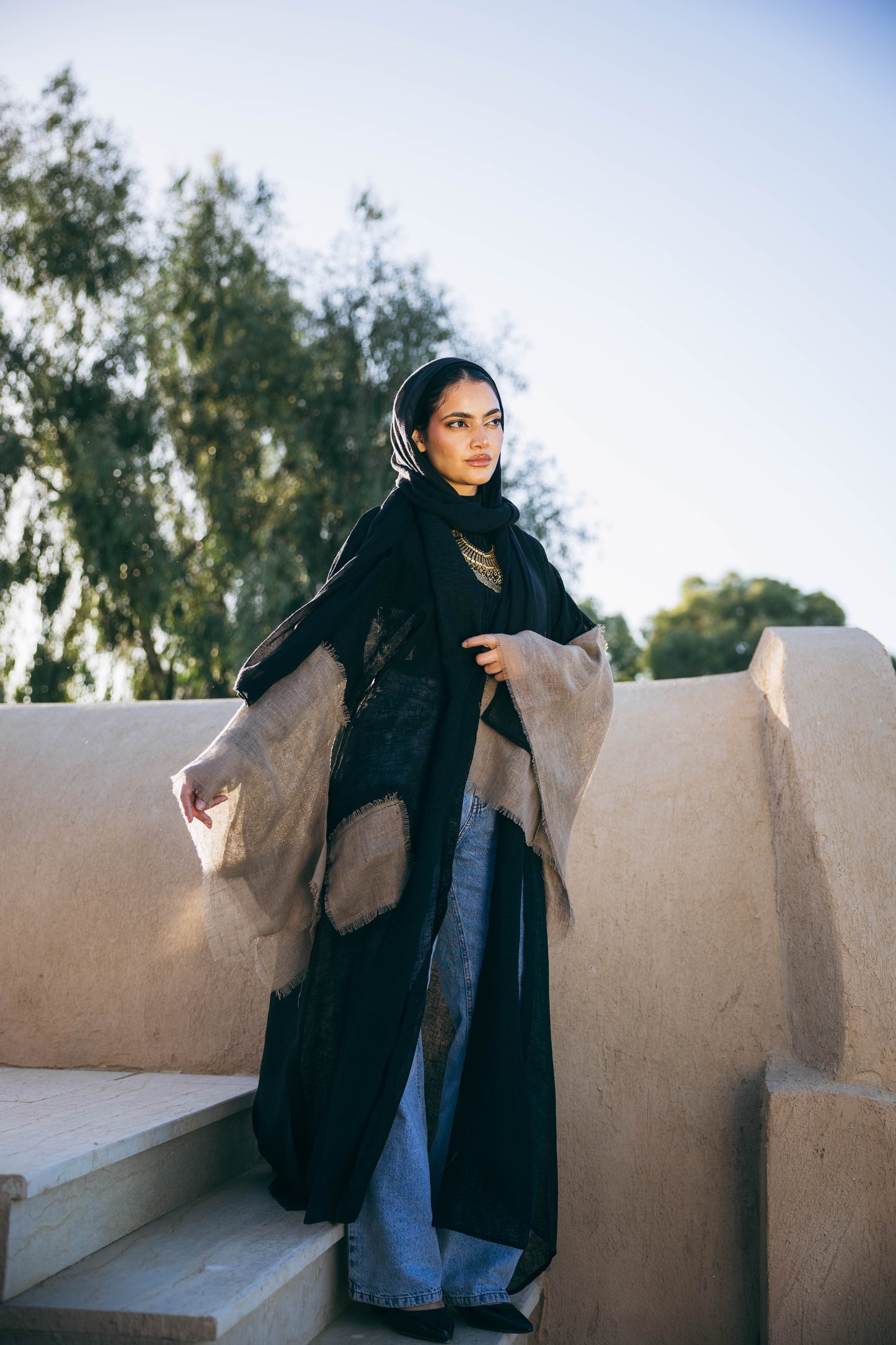 Sabeya Linen Kaftan in Black