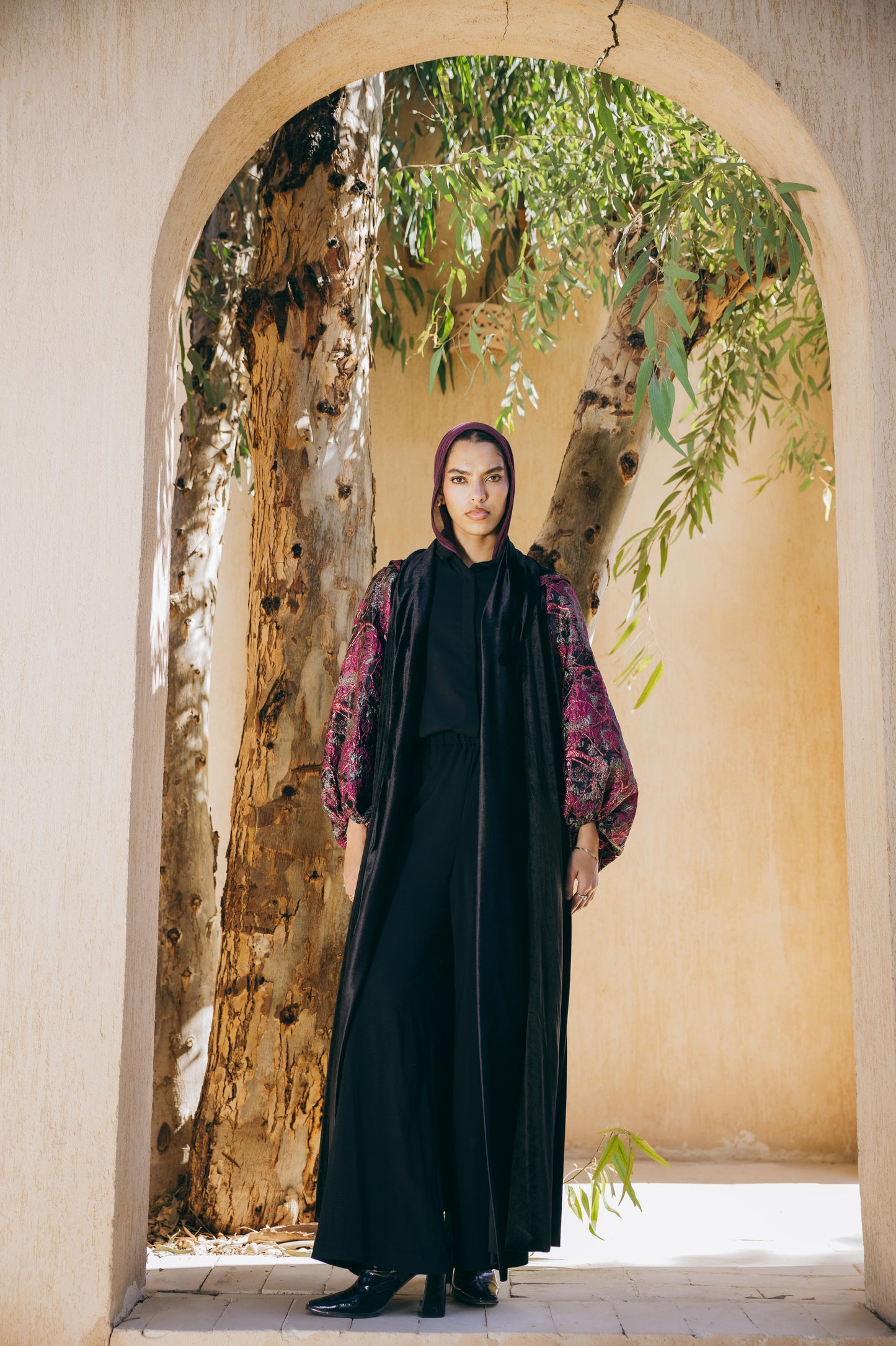 Royal Kaftan in Black