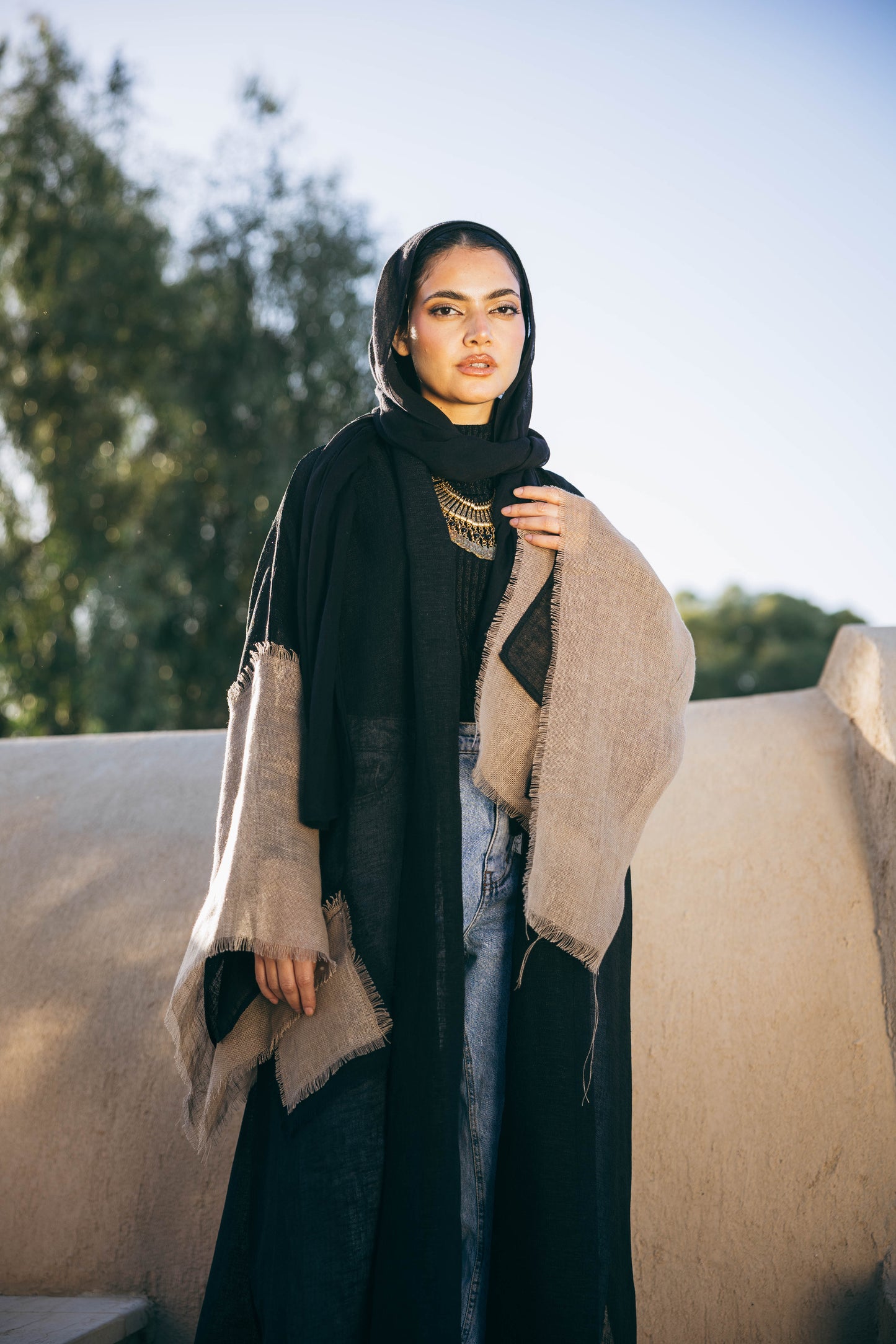 Sabeya Linen Kaftan in Black