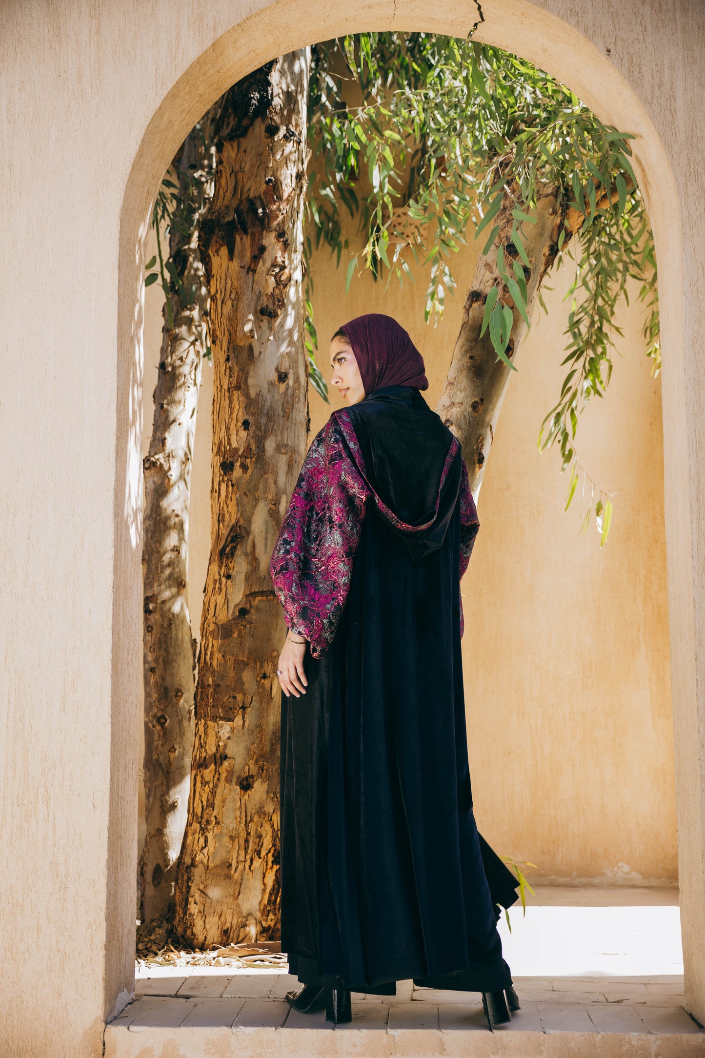Royal Kaftan in Black