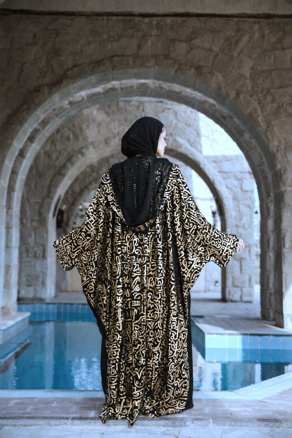 Calligraphy Kaftan in Black x Gold