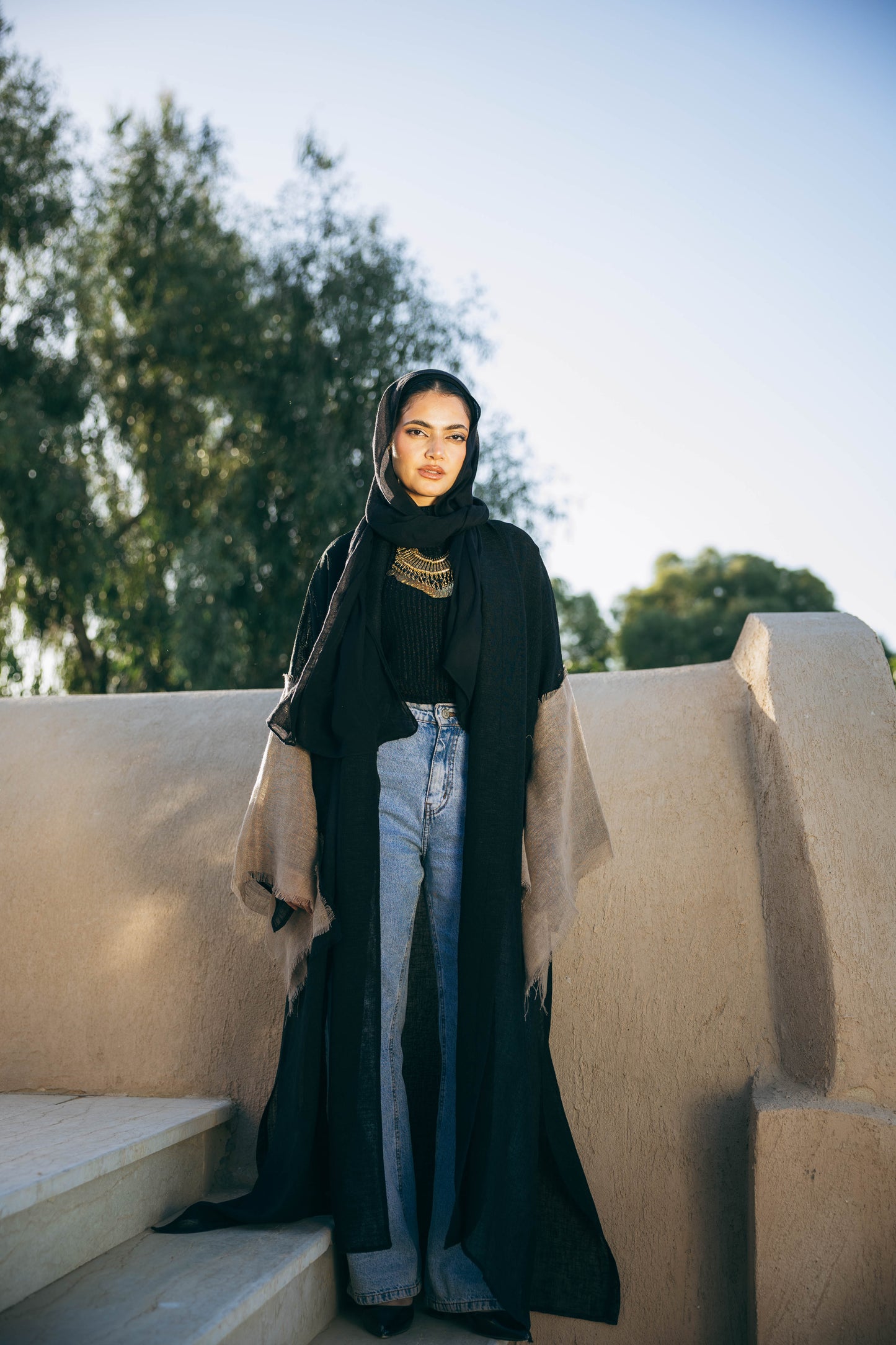 Sabeya Linen Kaftan in Black