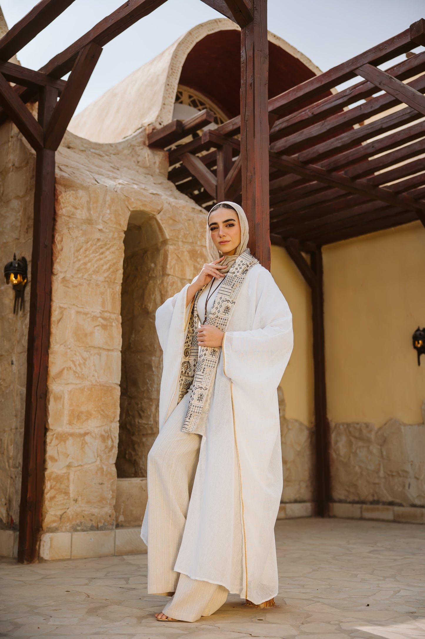 Anwar Linen Kaftan in white