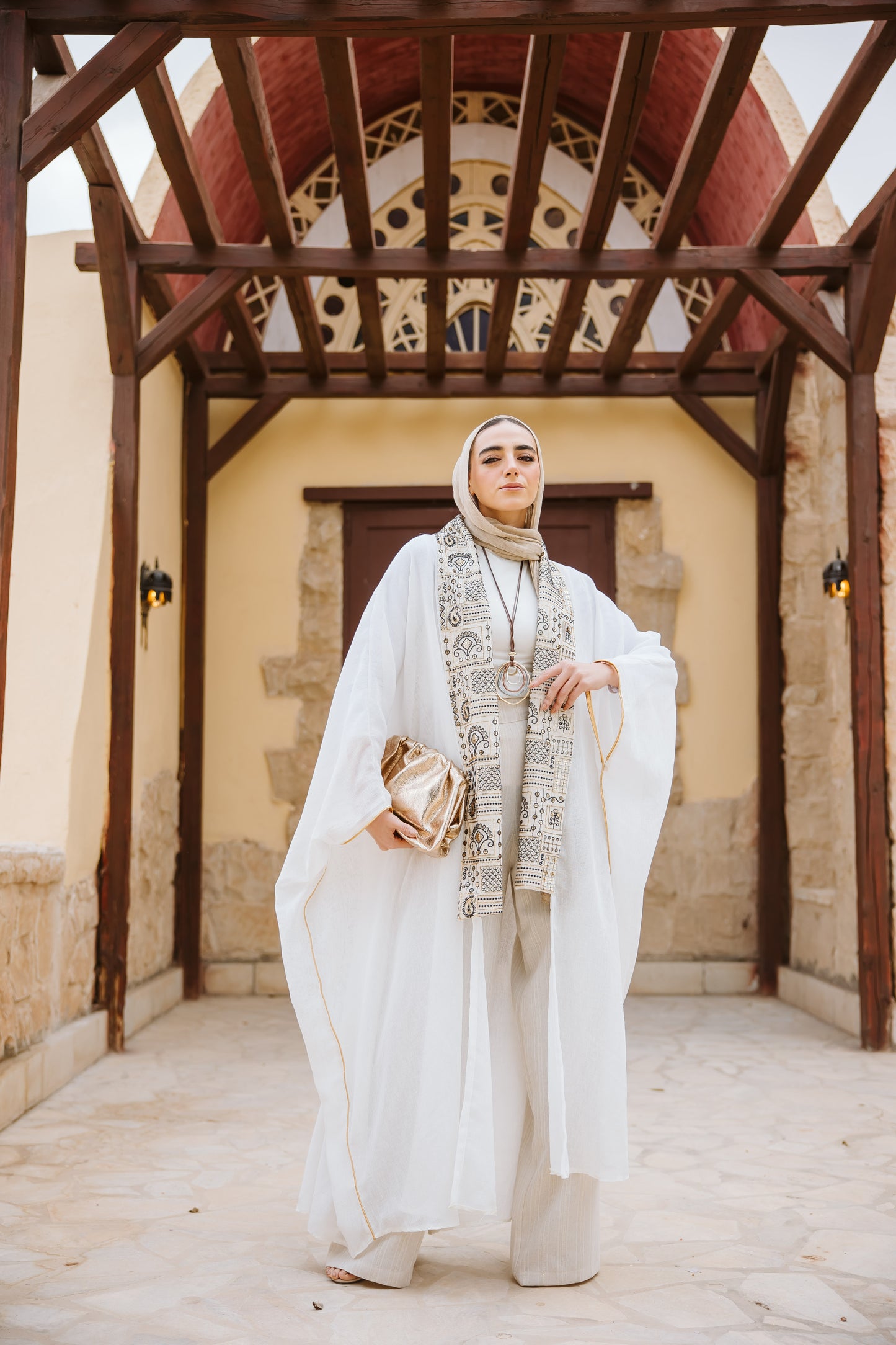 Anwar Linen Kaftan in white