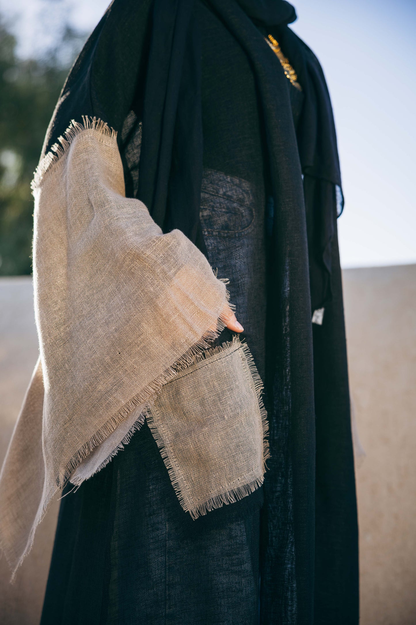 Sabeya Linen Kaftan in Black