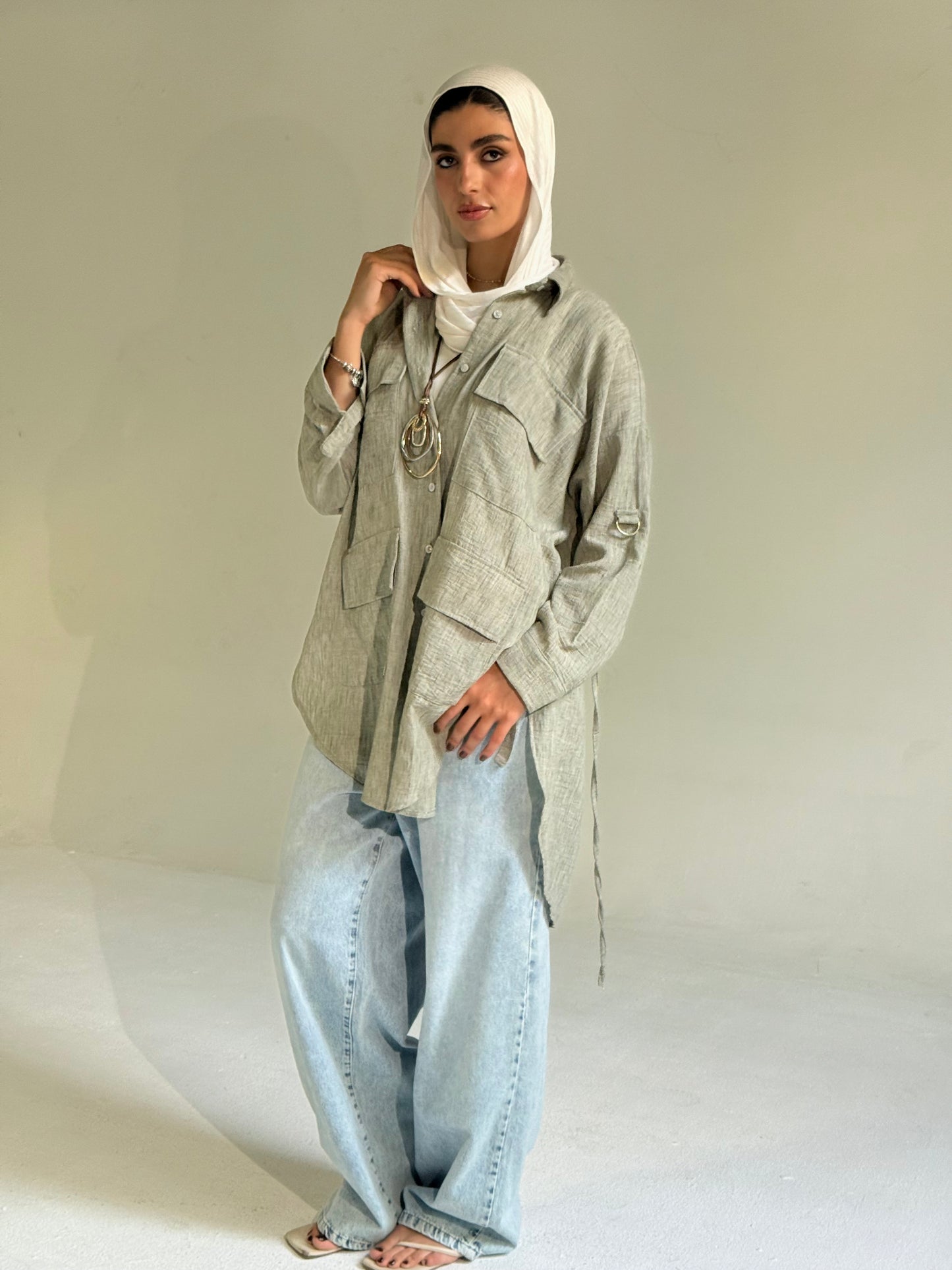 Pockets Linen High Low Shirt in Washed Mint