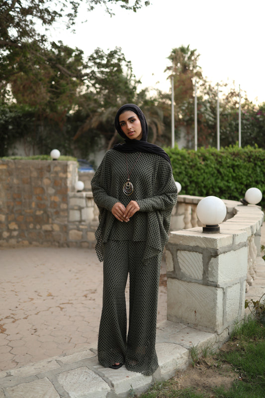 Knittned Set in Olive