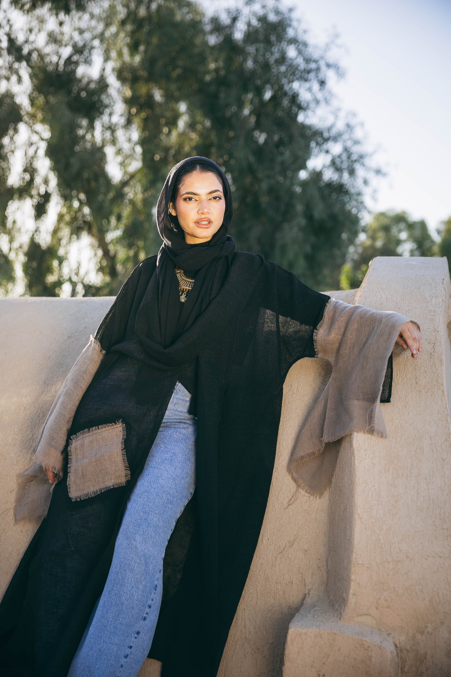 Sabeya Linen Kaftan in Black
