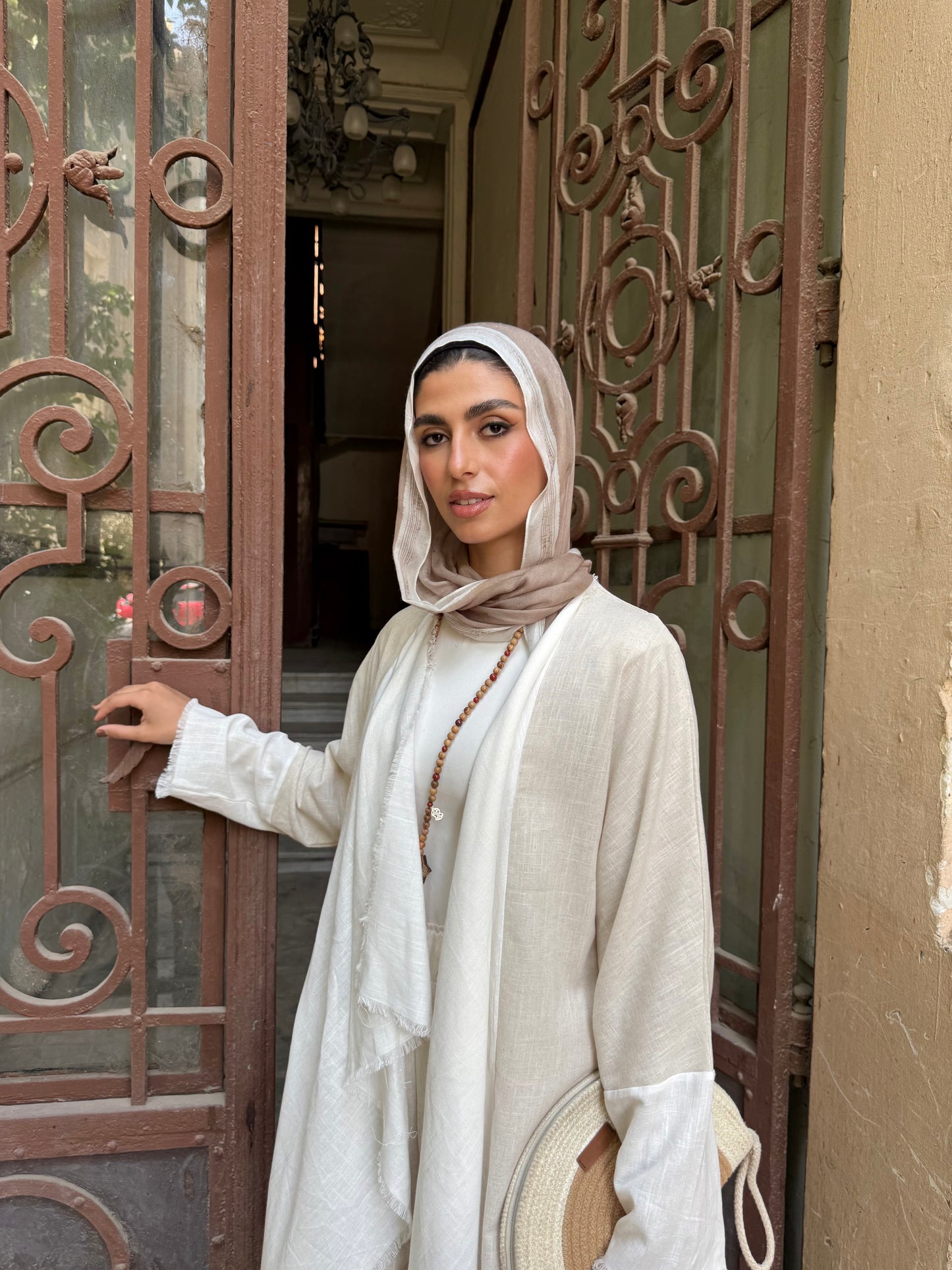 The Bicolor Linen Set in Latte