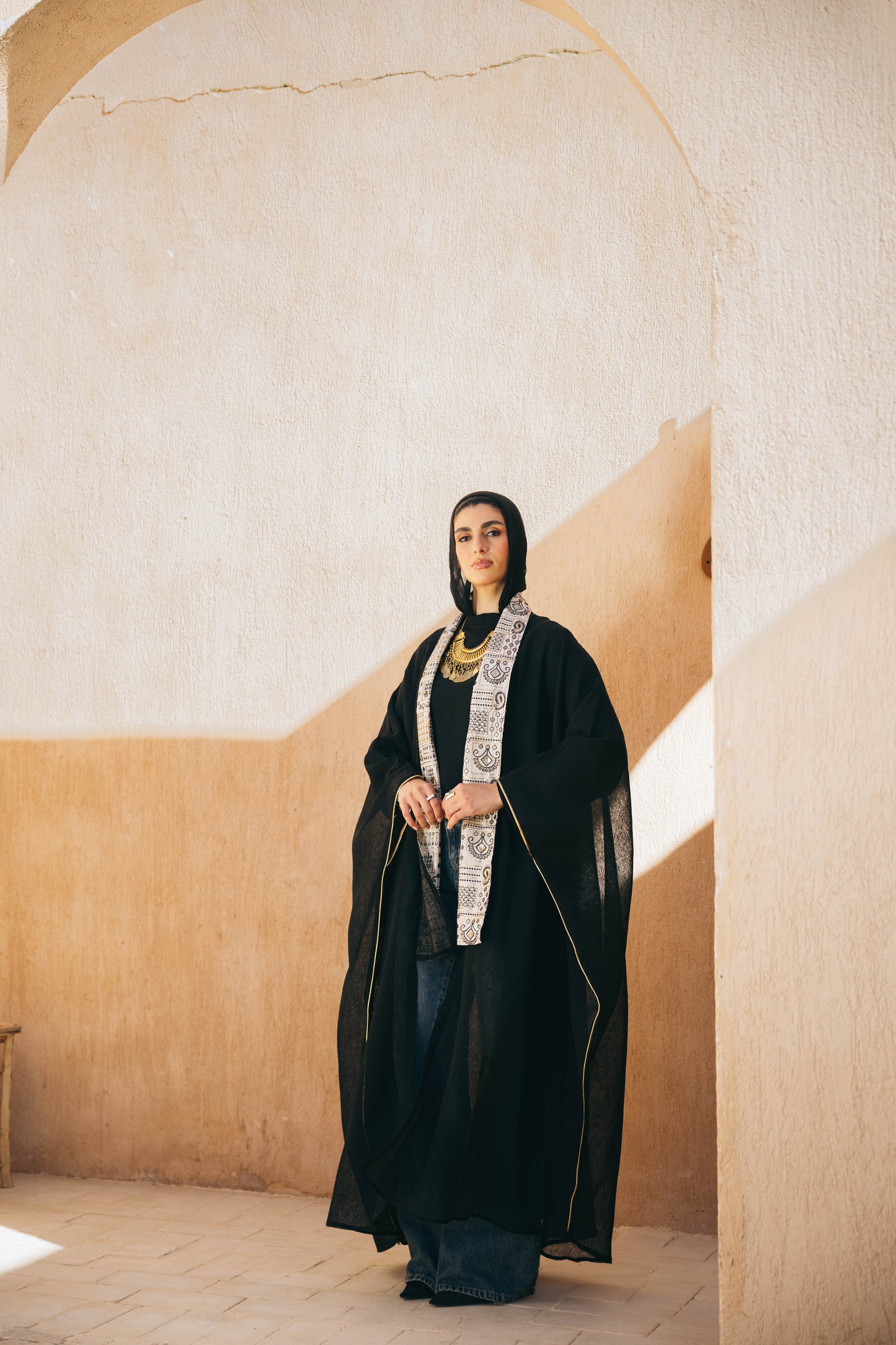 Anwar Linen Kaftan in Black
