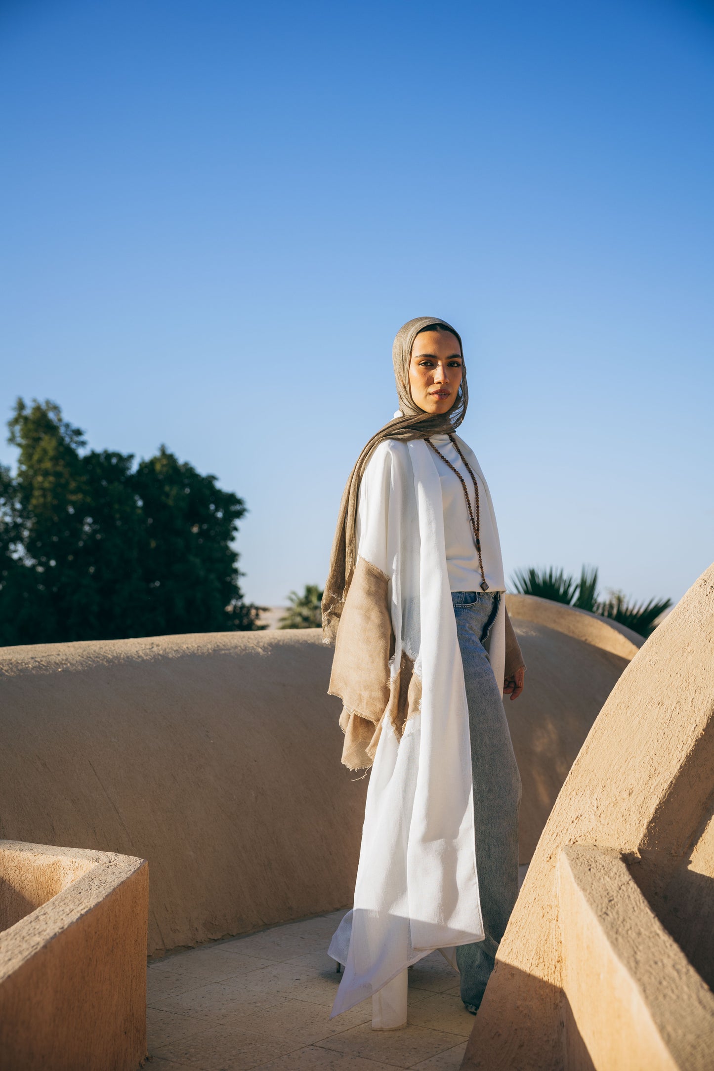 Sabeya Linen Kaftan in White