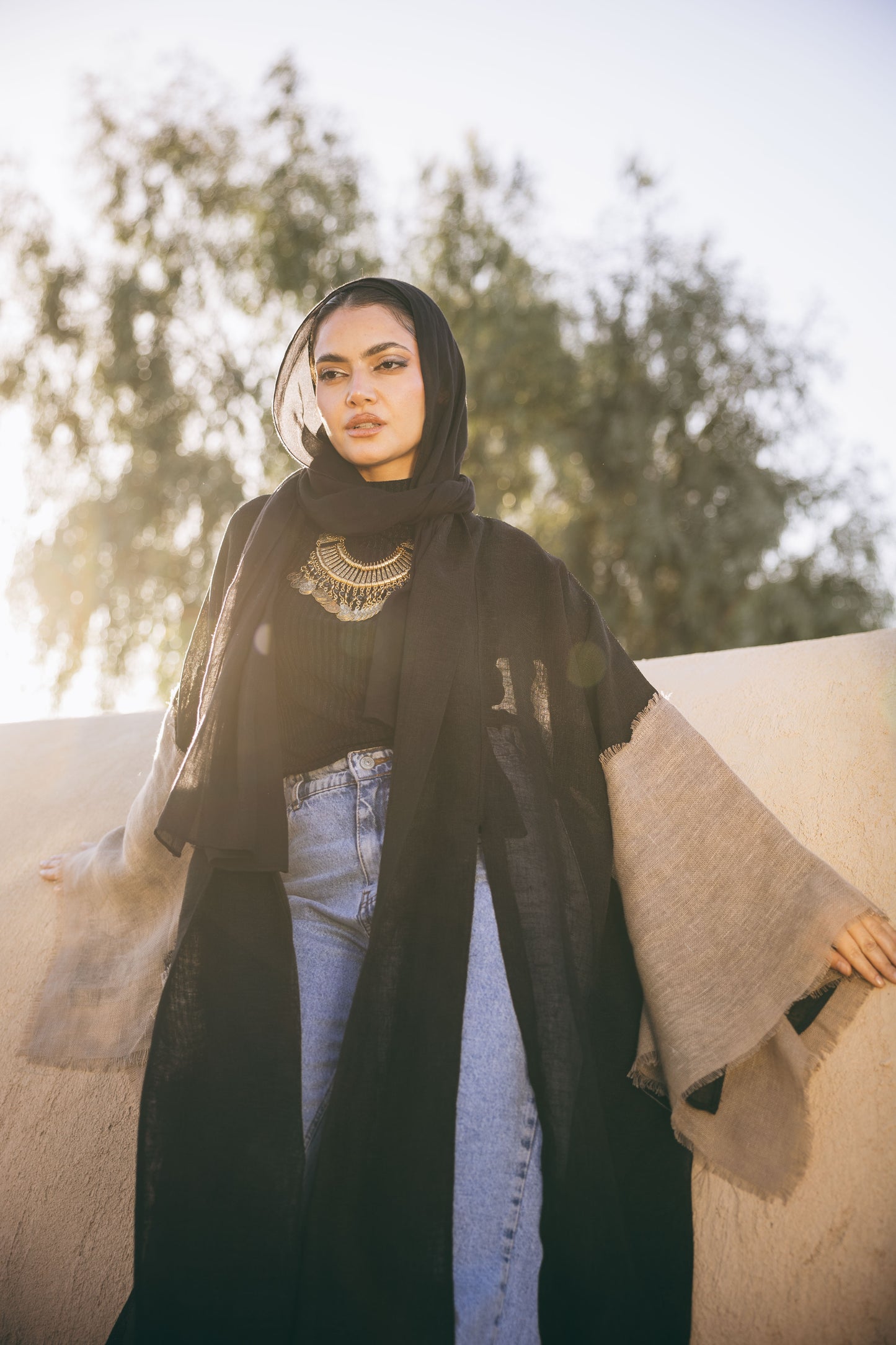 Sabeya Linen Kaftan in Black