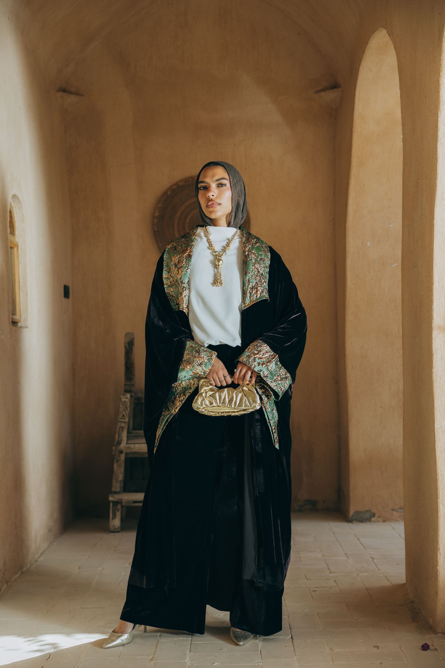 Dayee Kaftan in Brown