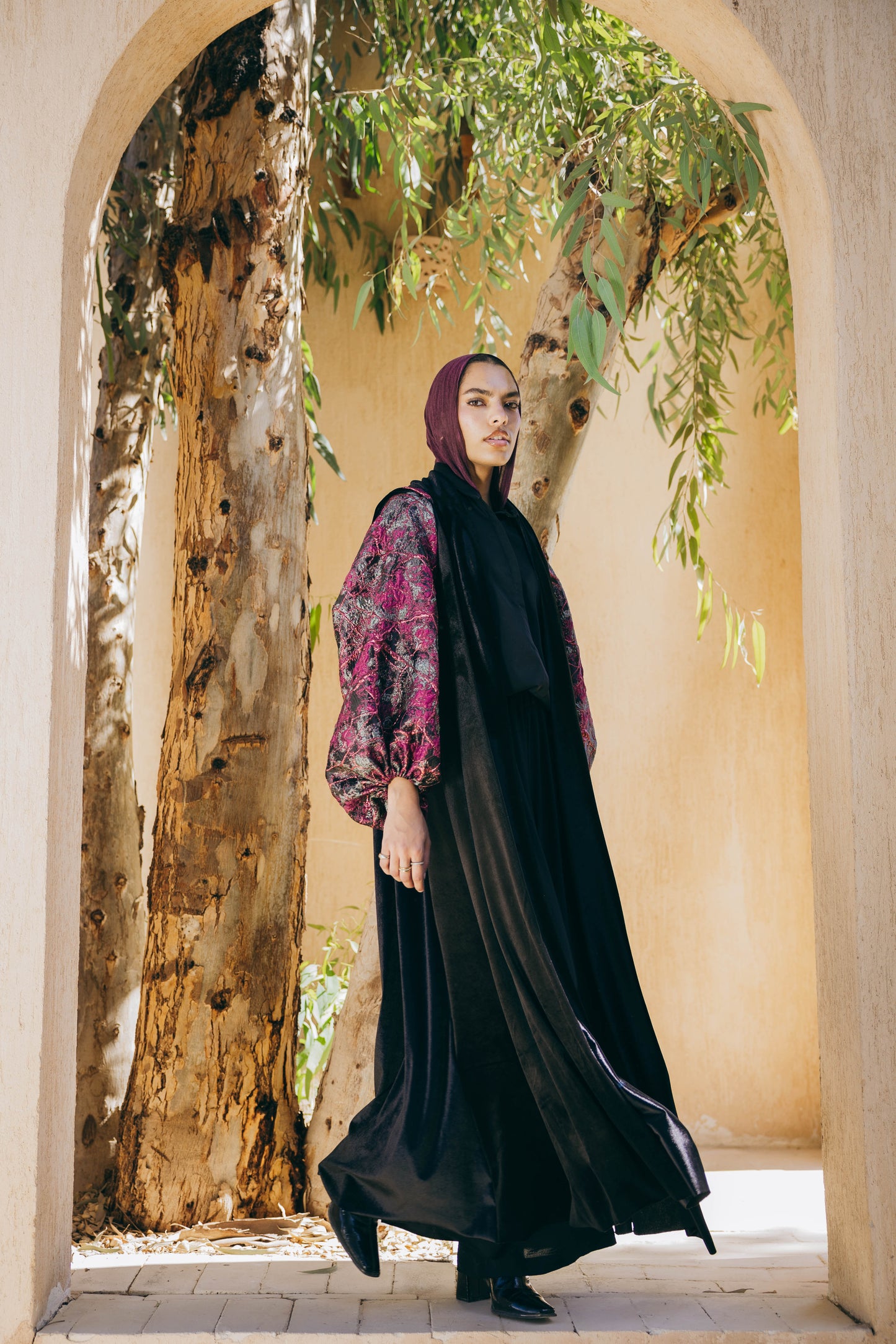 Royal Kaftan in Black